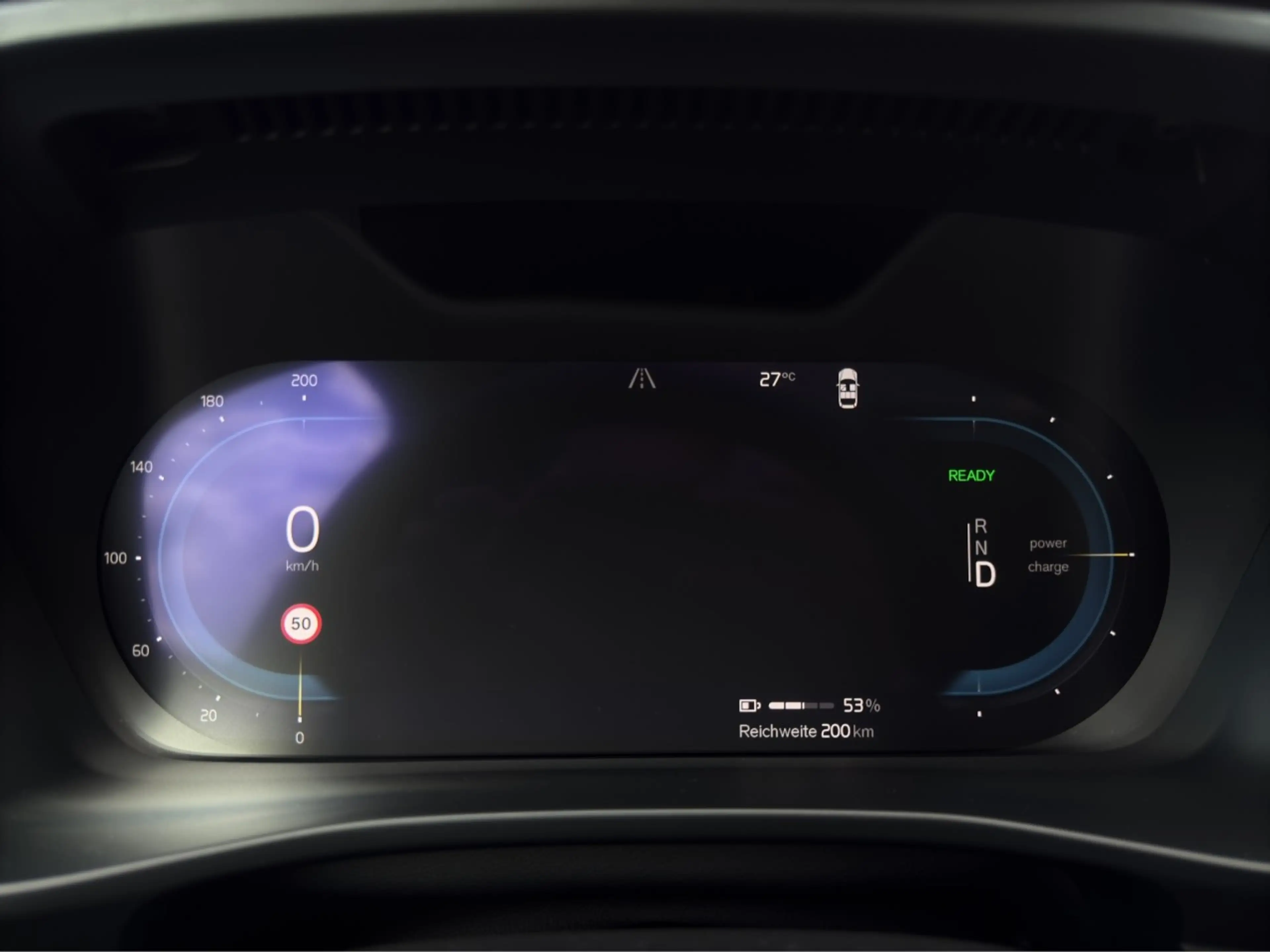 Volvo C40 Twin Pure Electric AWD Plus/Pano/SHZ/LHZ/20Z — photo 8