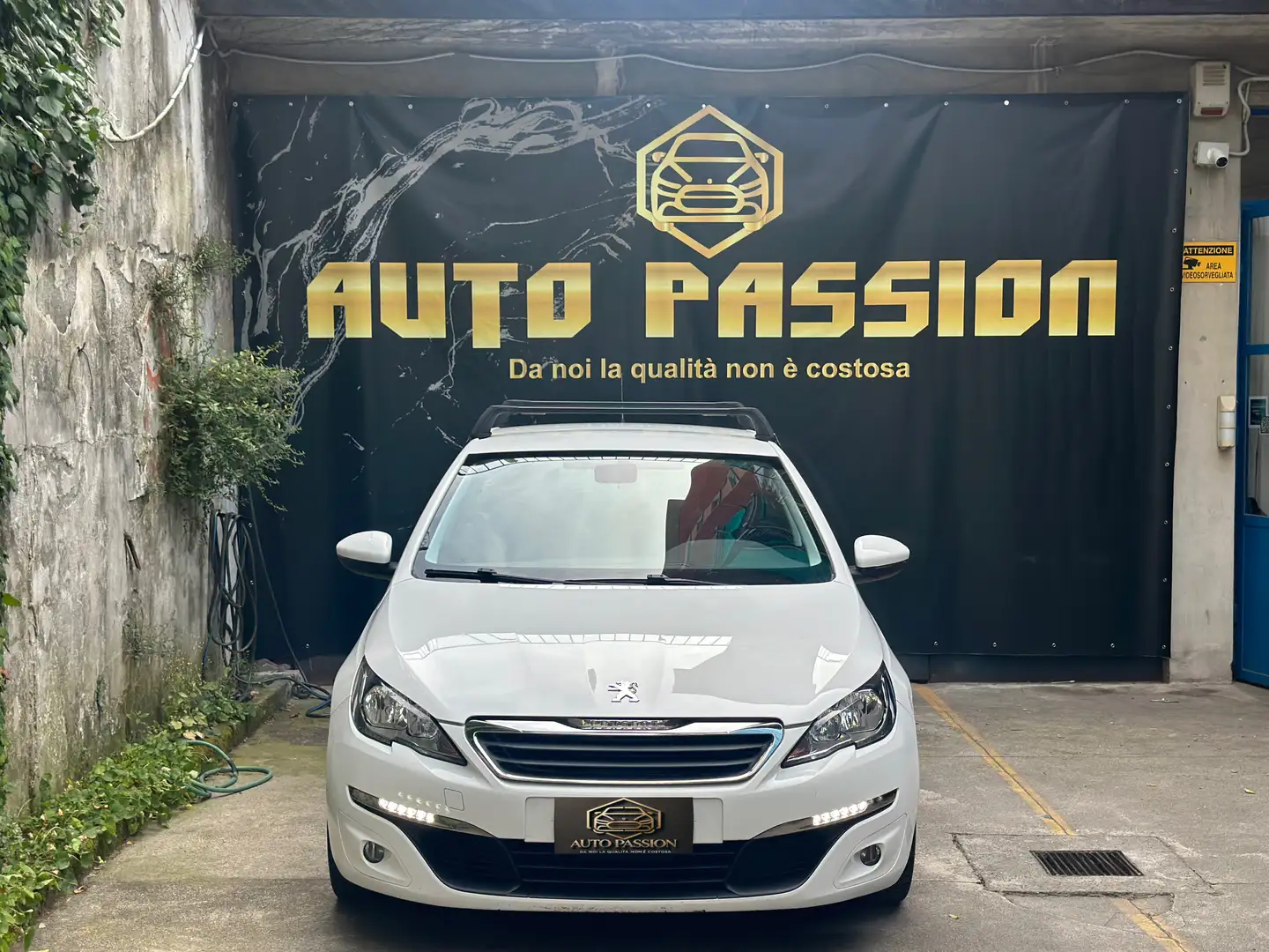 Peugeot 308 5p 1.2 puretech Euro6  Unico Proprietario/ Ok neop - 2