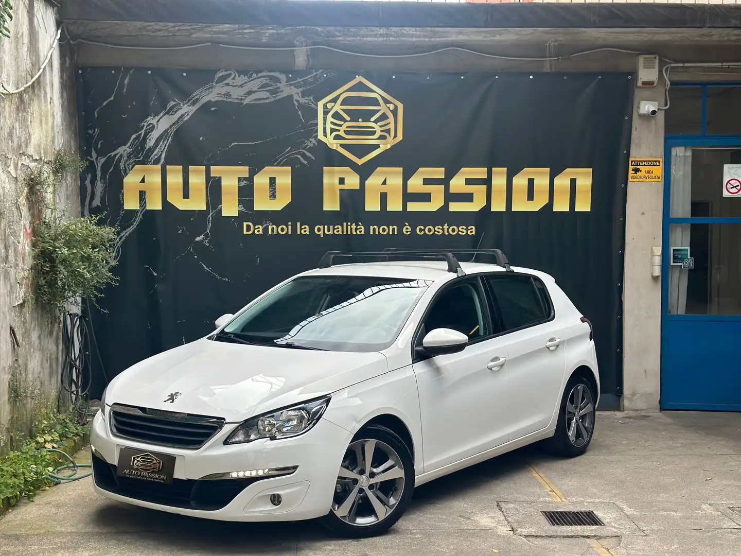 Peugeot 308 5p 1.2 puretech Euro6  Unico Proprietario/ Ok neop - 1