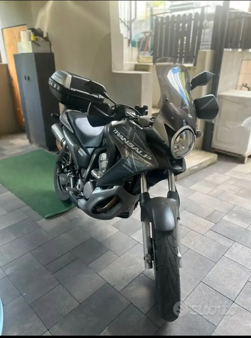 Honda Transalp XL 700 Šedá - 1