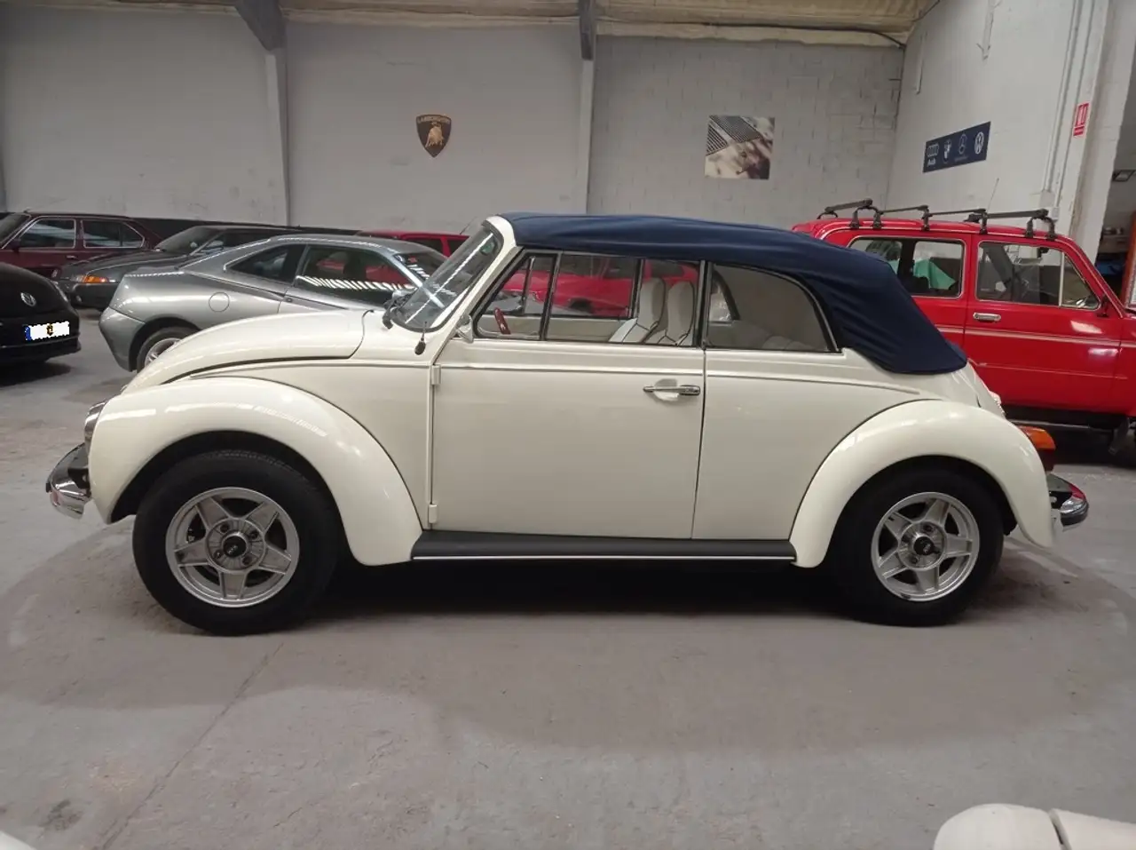 Volkswagen 1303 LS Cabriolet, foto 2