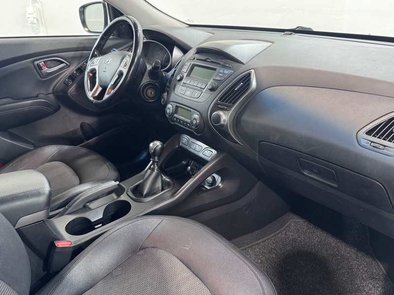 Hyundai iX35 FIFA World Cup Edition 2WD — photo 5