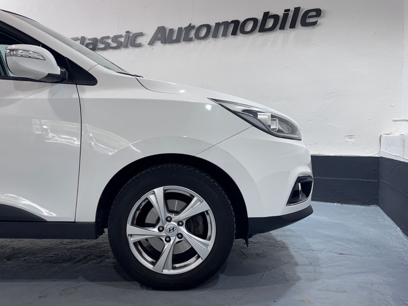 Hyundai iX35 FIFA World Cup Edition 2WD — photo 11