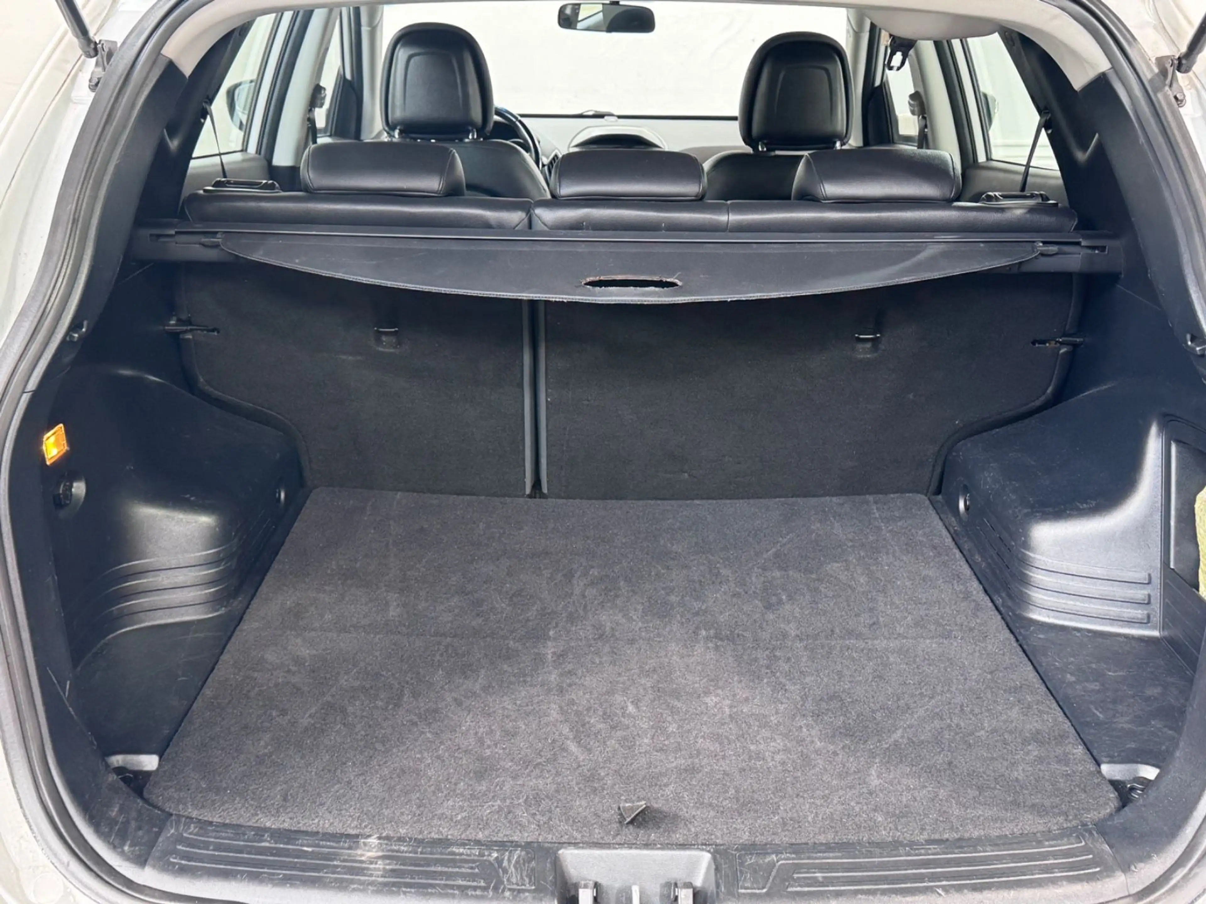 Hyundai iX35 FIFA World Cup Edition 2WD — photo 8