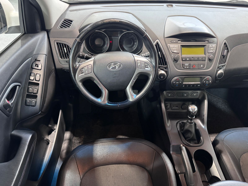 Hyundai iX35 FIFA World Cup Edition 2WD — photo 4