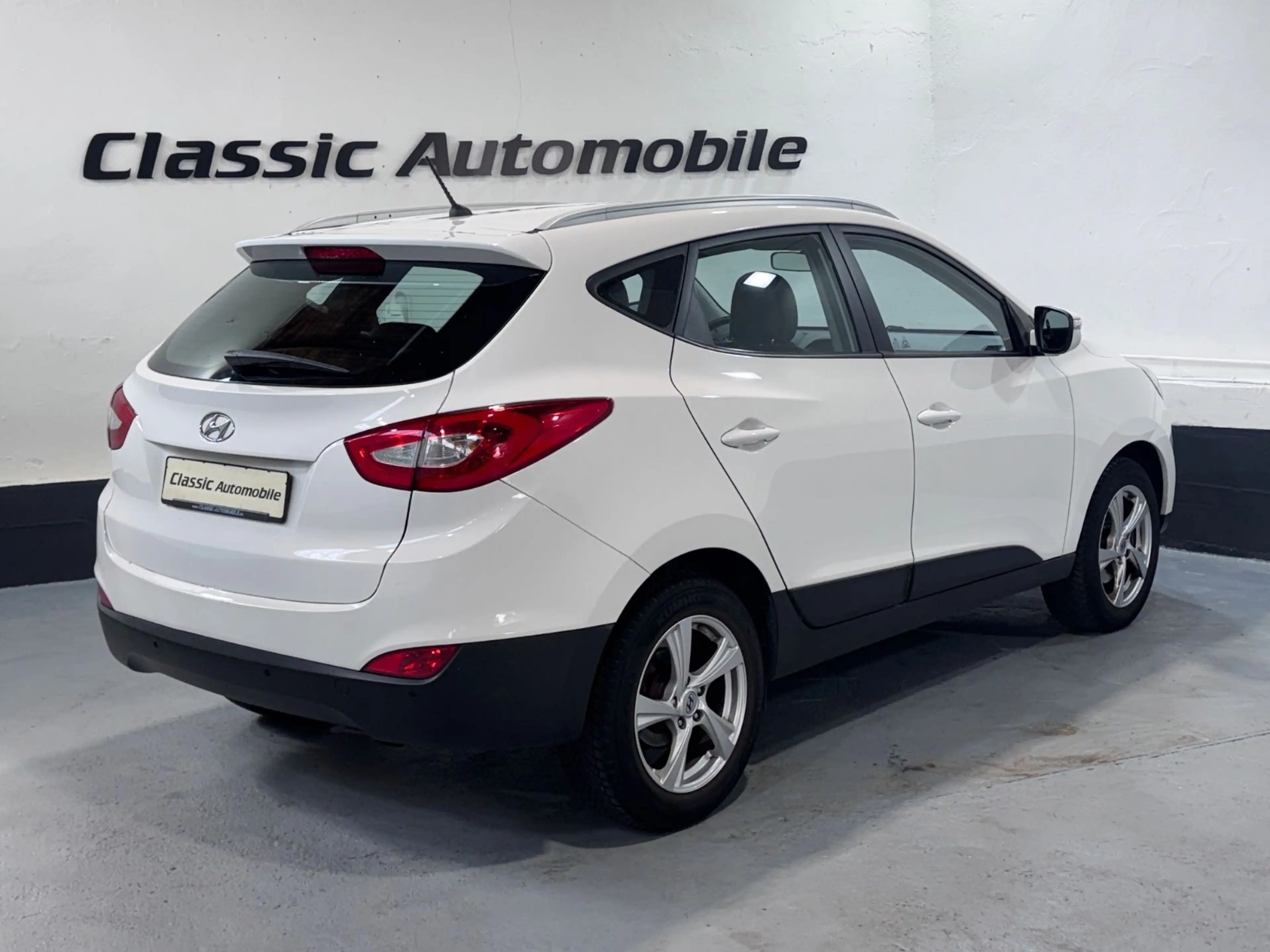 Hyundai iX35 FIFA World Cup Edition 2WD — photo 2