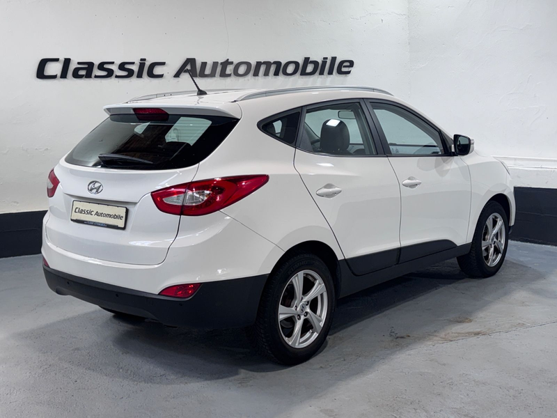 Hyundai iX35 FIFA World Cup Edition 2WD — photo 2