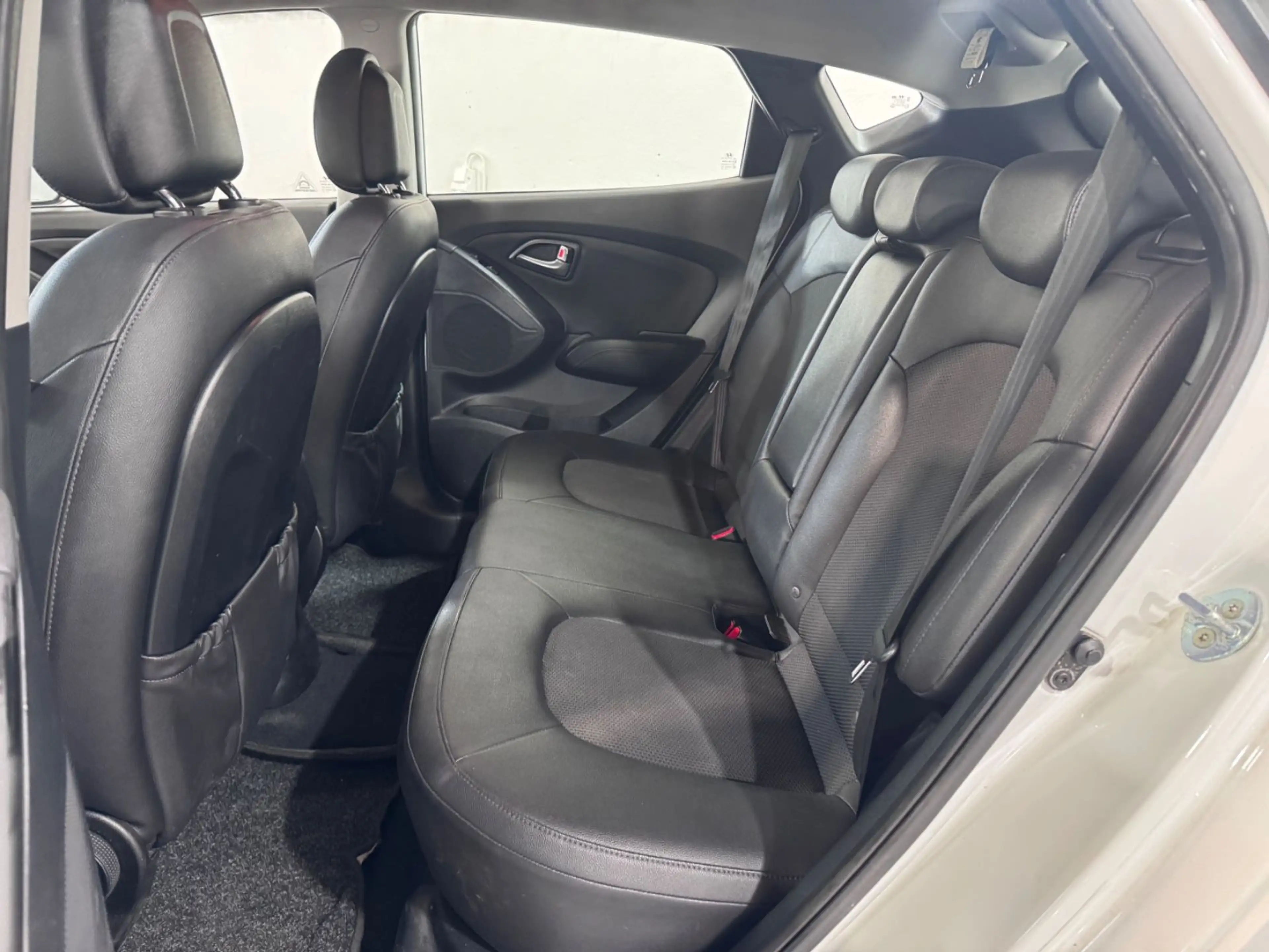 Hyundai iX35 FIFA World Cup Edition 2WD — photo 7