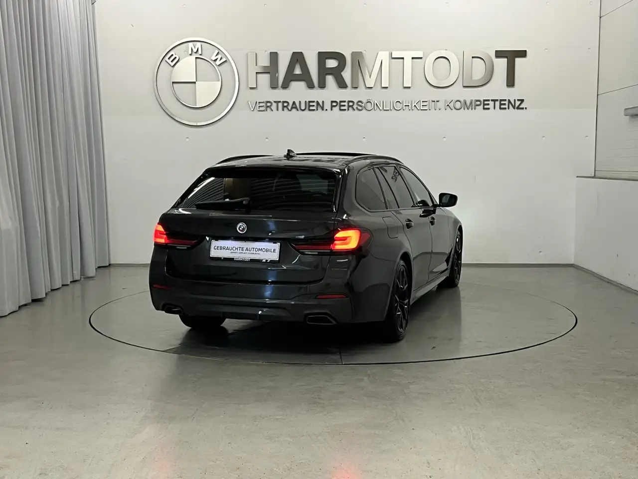 BMW 530 d xDrive *M-Sport / MEGA Ausstattung / AHV*, миниатюра 5