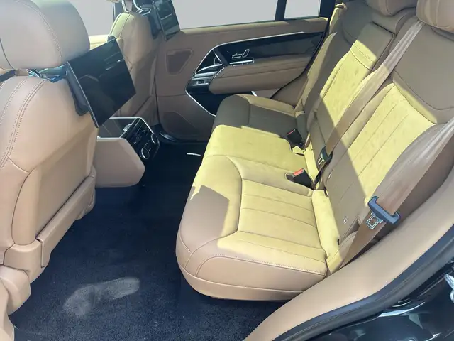 Land Rover Range Rover view 10