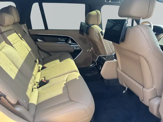 Land Rover Range Rover view 11