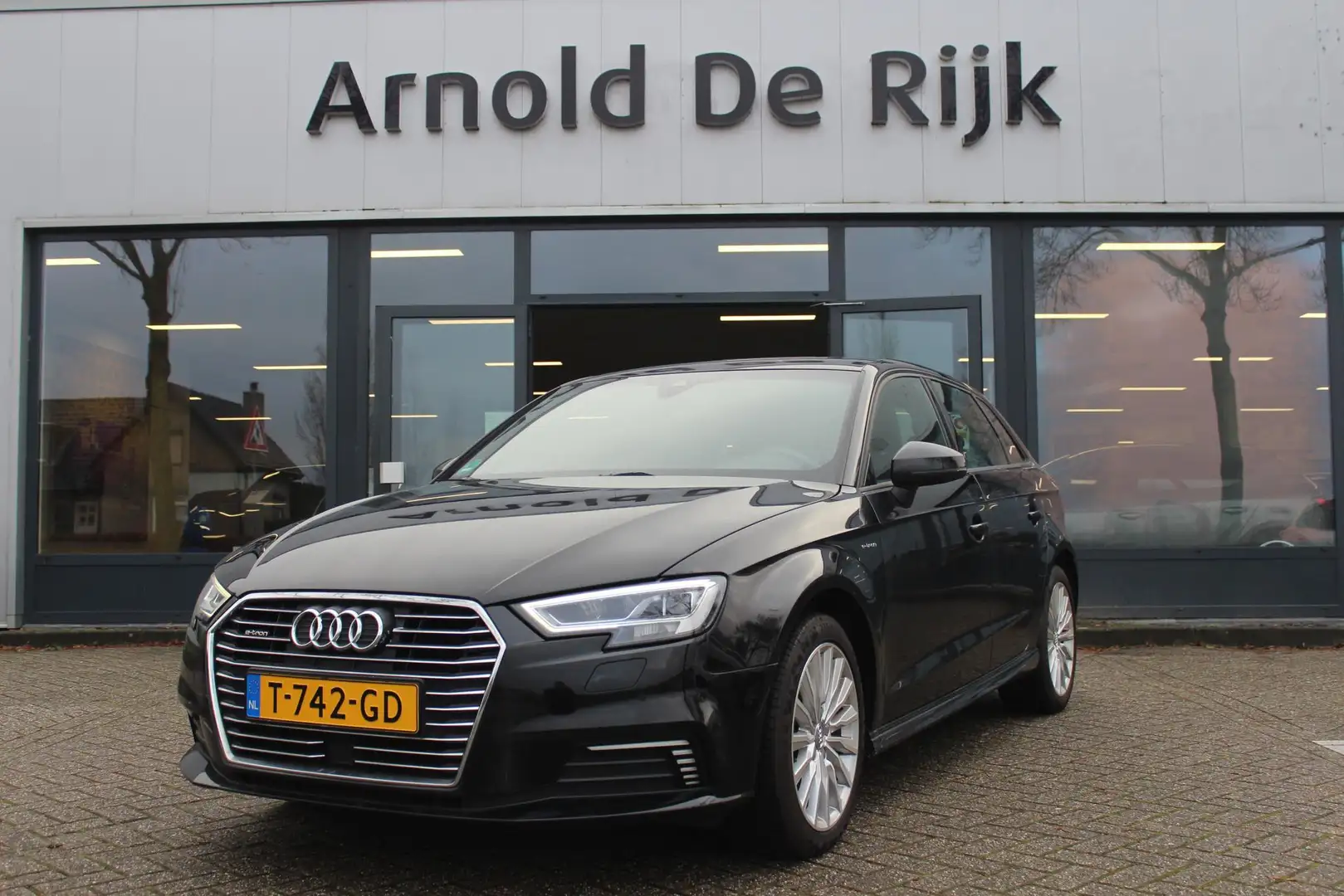 Audi A3 Sportback 1.4 e-tron Sport Noir - 1