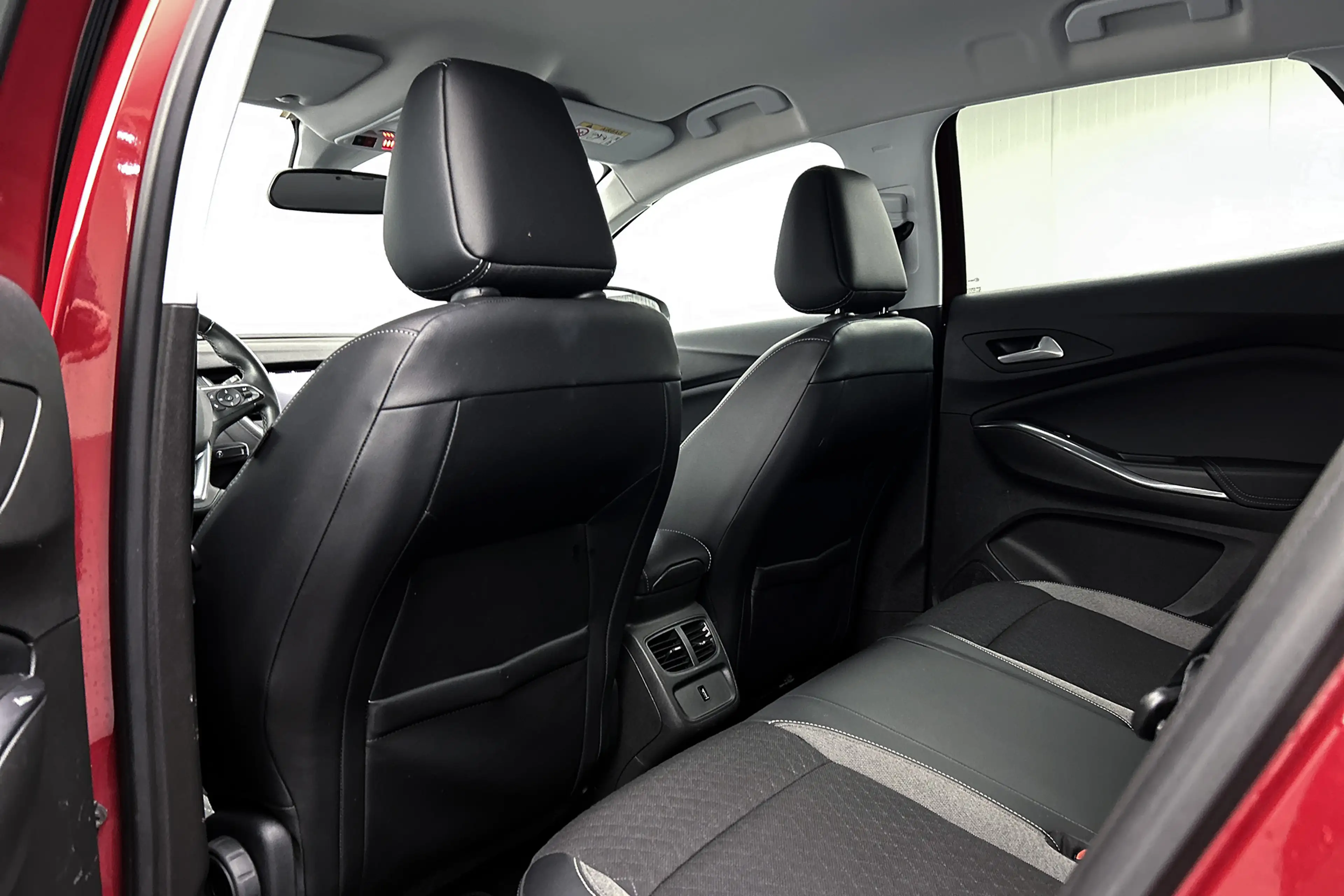 Opel Grandland X 1.2 Turbo Business Executive | Trekhaak | Half led — photo 15