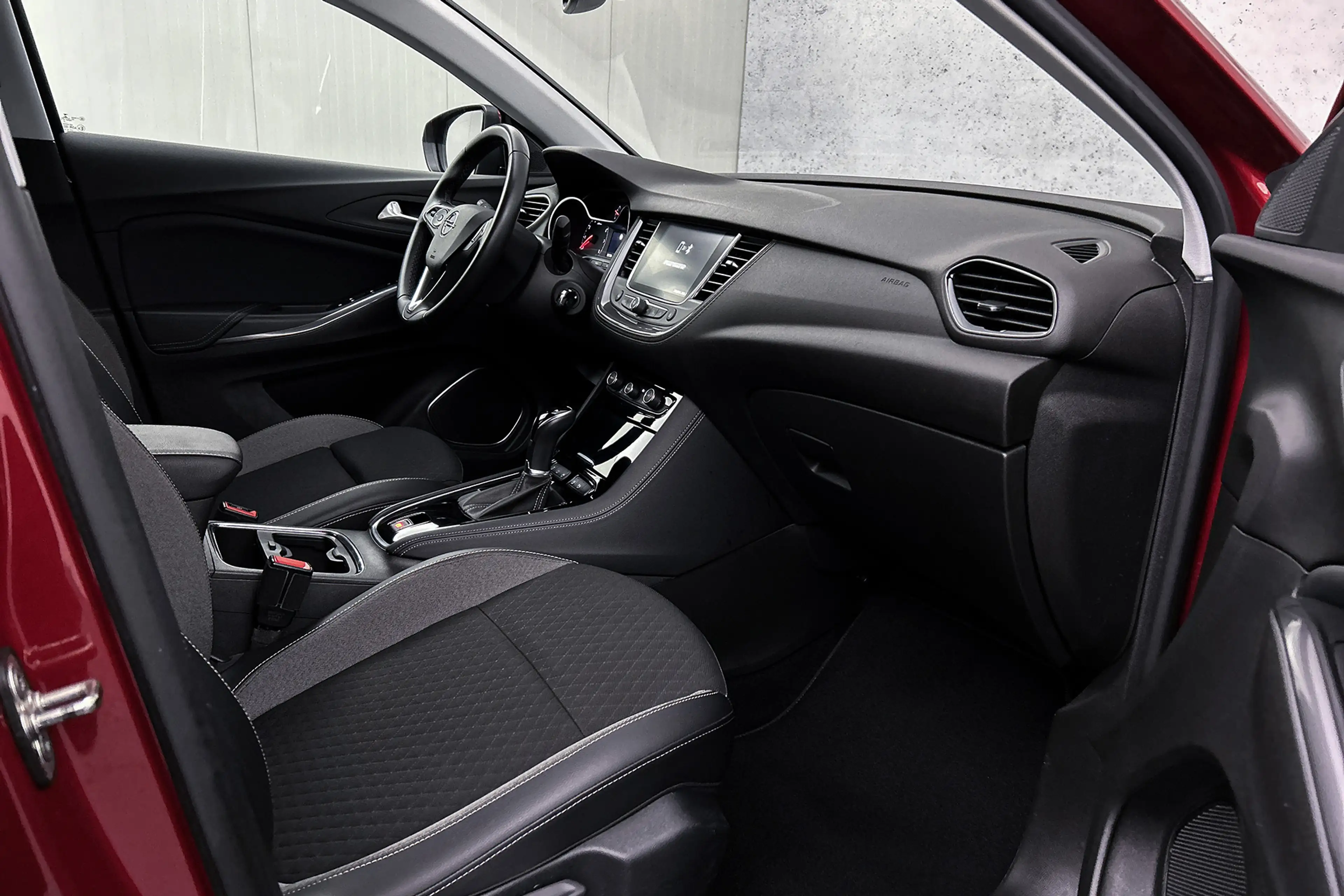 Opel Grandland X 1.2 Turbo Business Executive | Trekhaak | Half led — photo 33