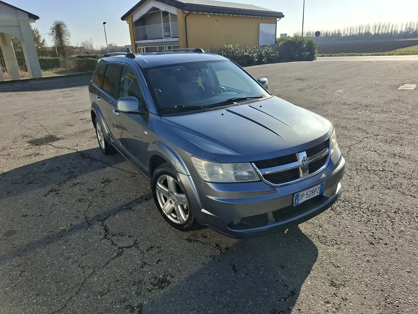 Dodge Journey DODGE JOURNEY
2.0 TD RT DPF (103 kw) 140cv
anno 20 Grau - 2