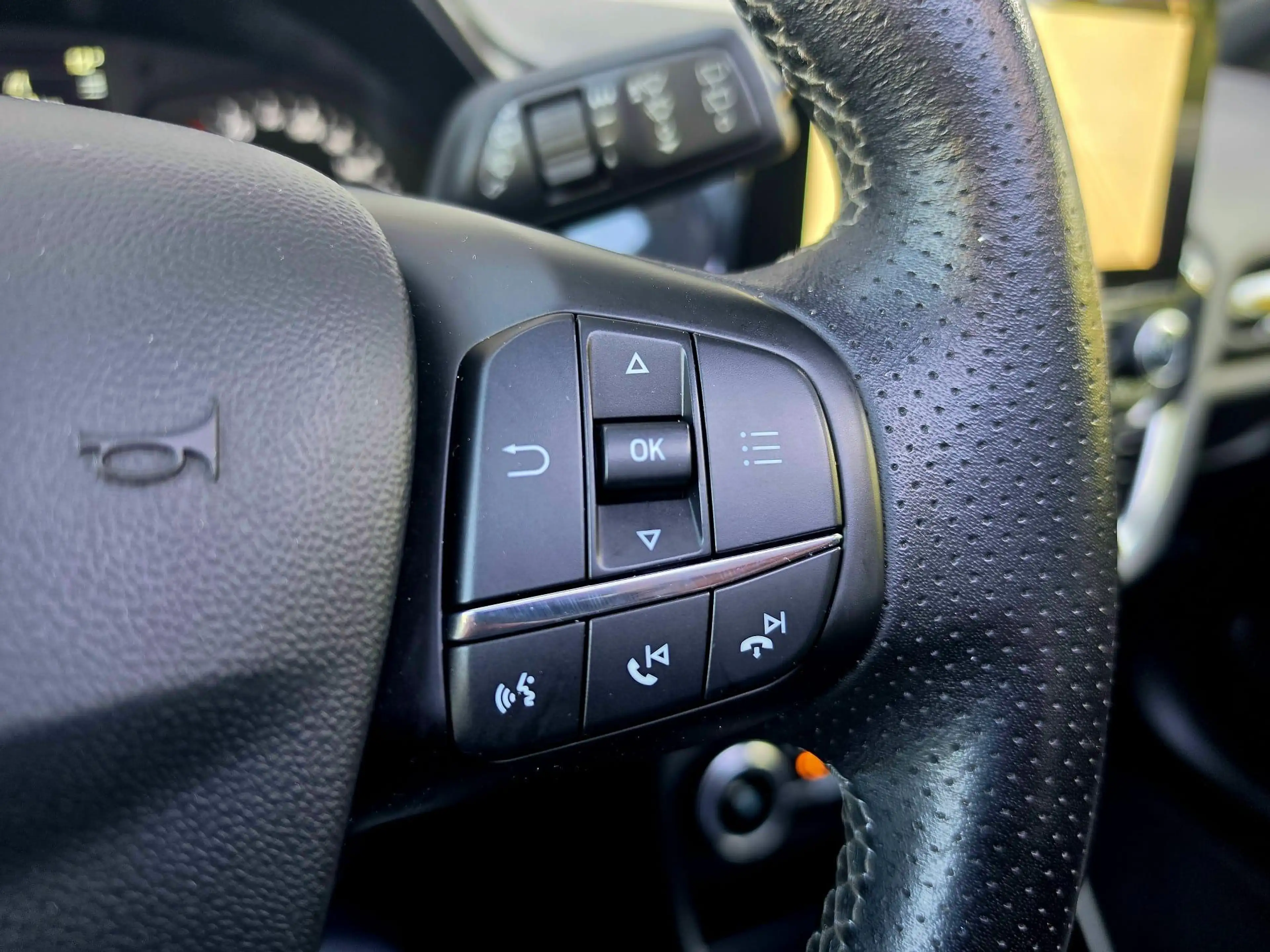 Ford Fiesta 1.0 EcoBoost ST-Line Pano / Nieuwe Distributieriem — photo 14