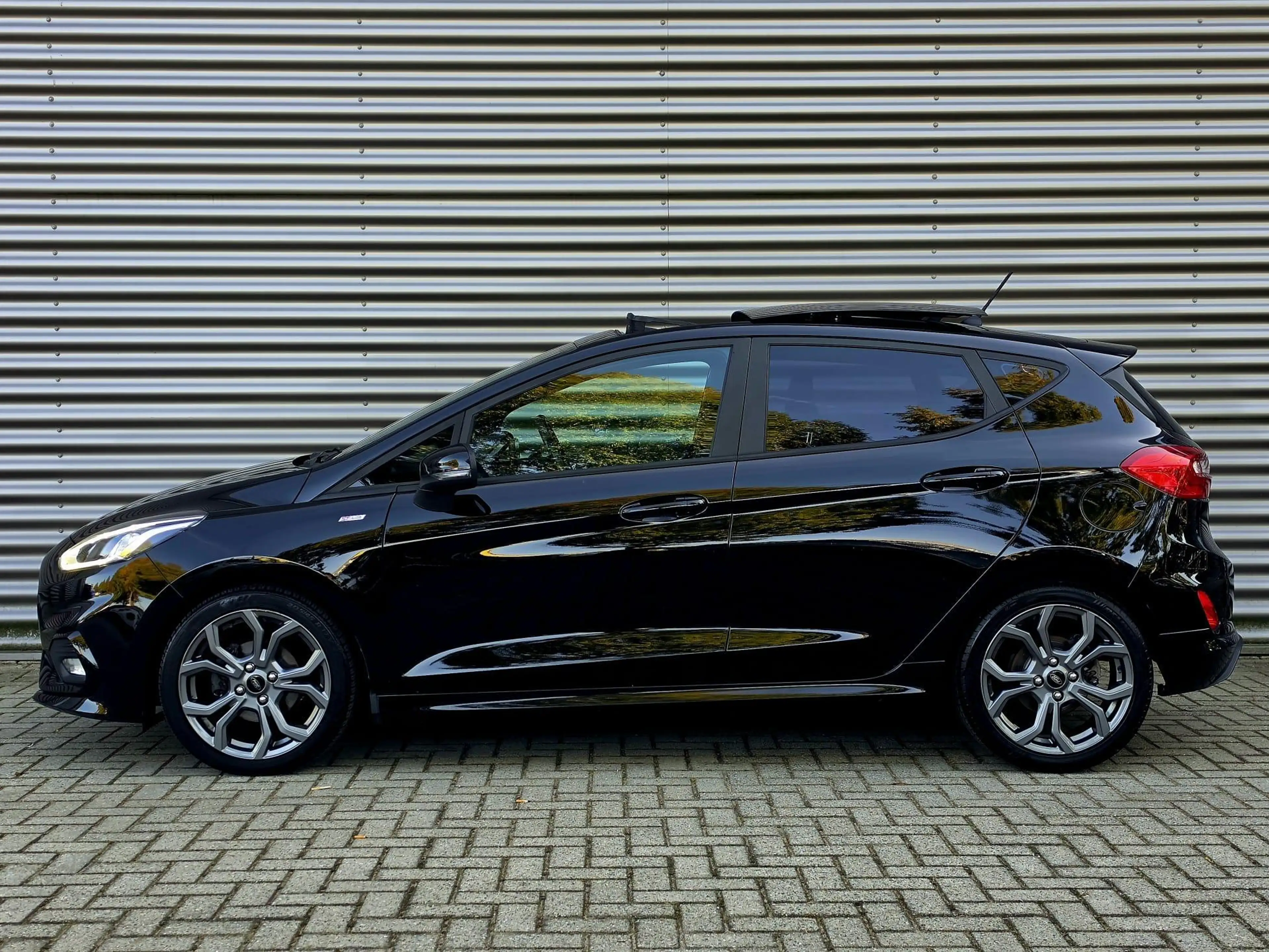 Ford Fiesta 1.0 EcoBoost ST-Line Pano / Nieuwe Distributieriem — photo 3