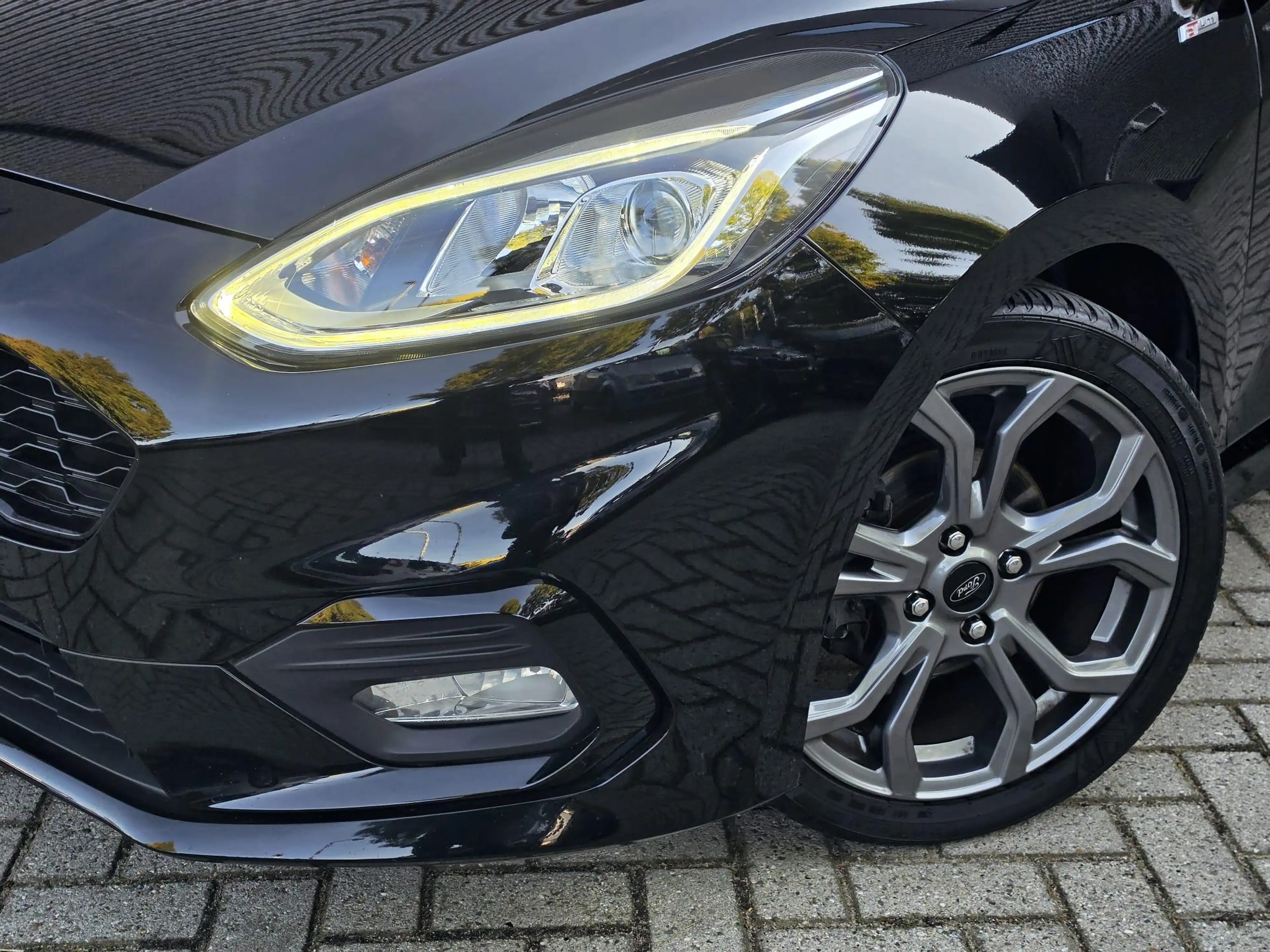 Ford Fiesta 1.0 EcoBoost ST-Line Pano / Nieuwe Distributieriem — photo 7