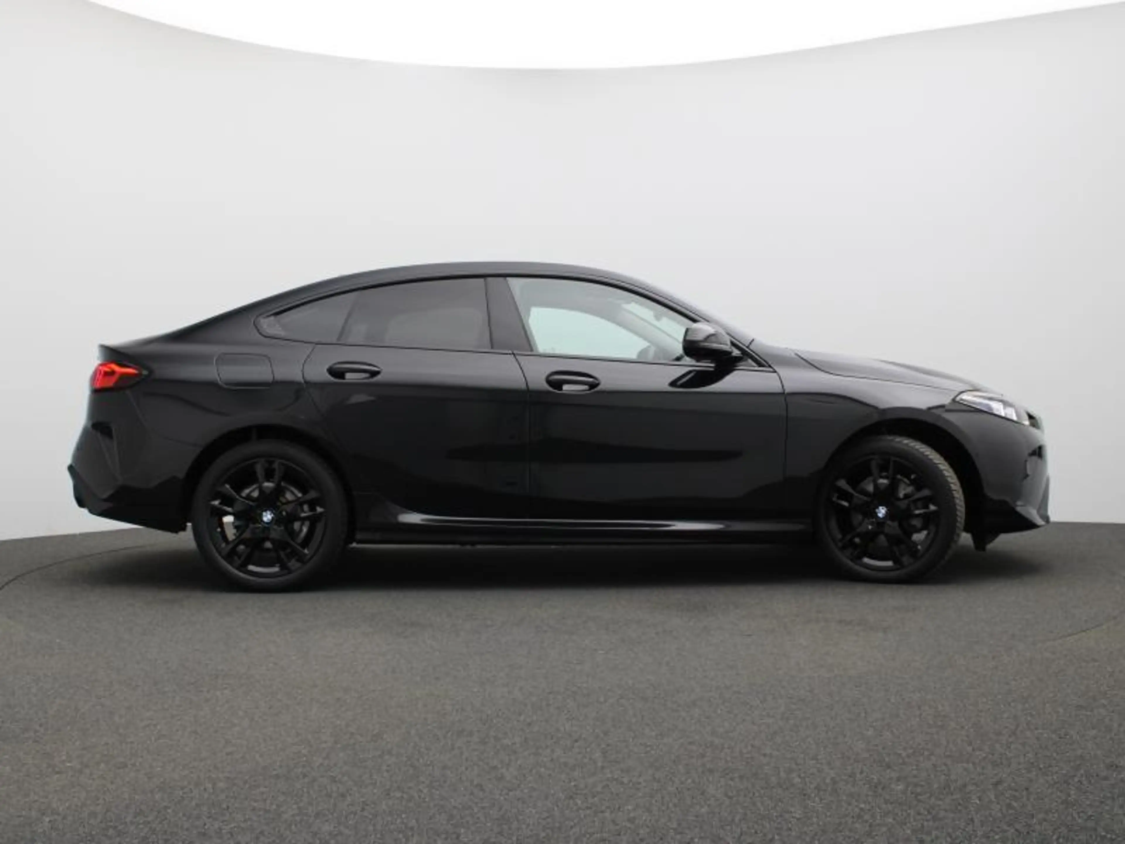 BMW 216 Gran Coupé - M Edition — photo 3