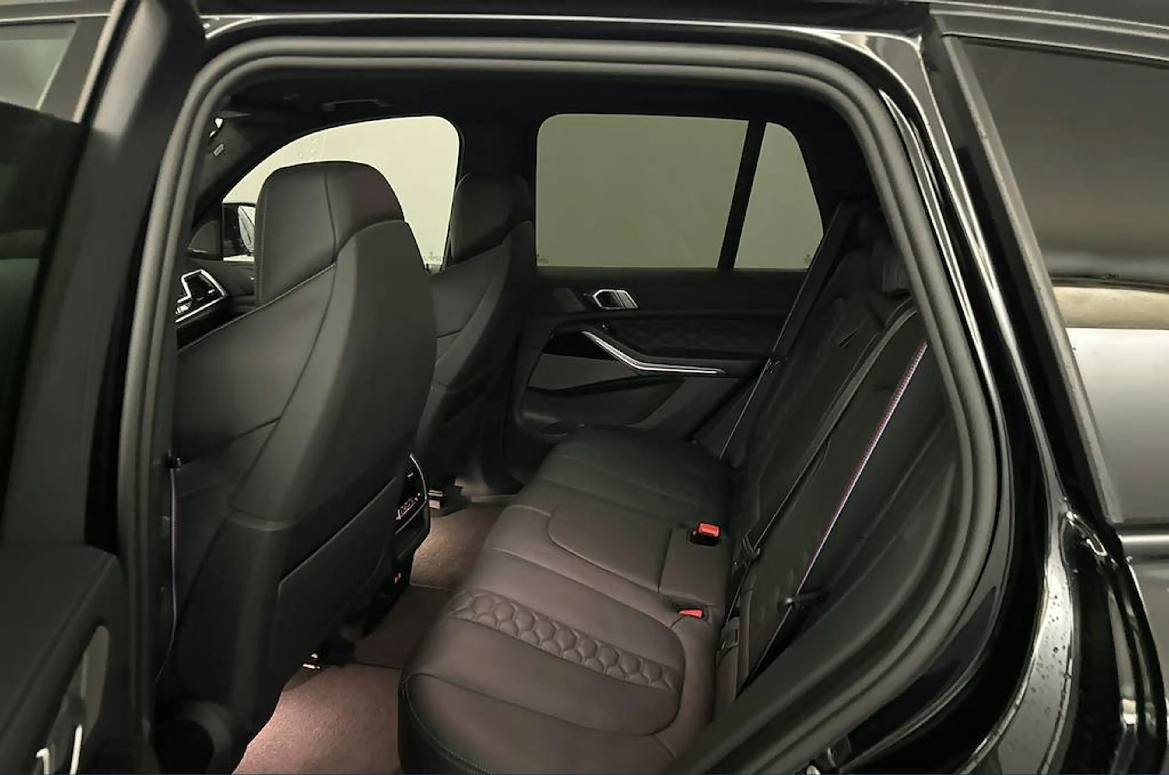 BMW X5 M Competition 22"/INNOVATION/INDIVIDUAL/360 — photo 6