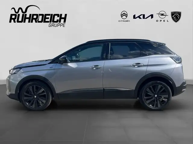 Peugeot 3008 view 2