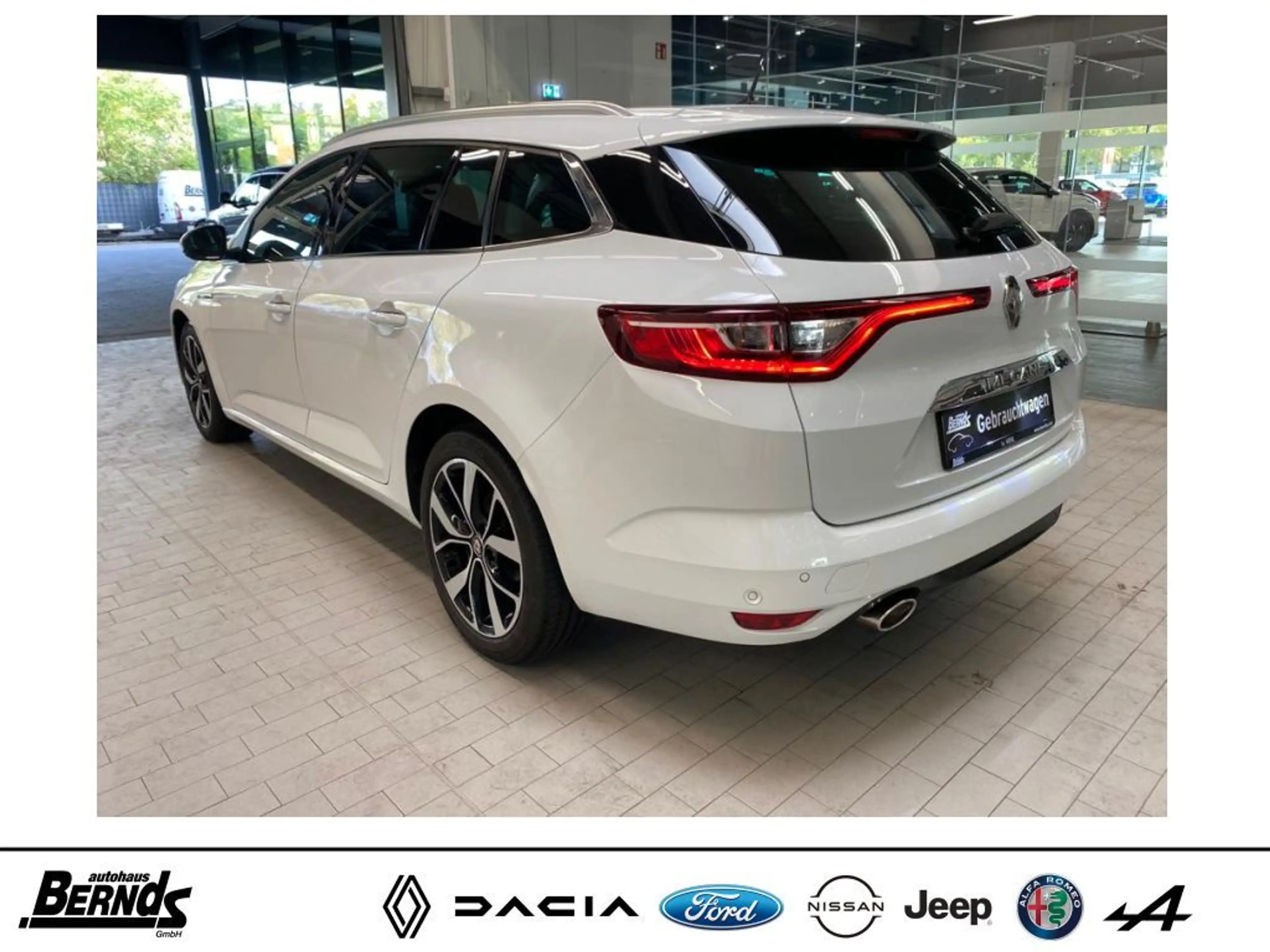 Renault Megane Grandtour TCe 140 GPF BOSE EDITION Easy-Parking — photo 7