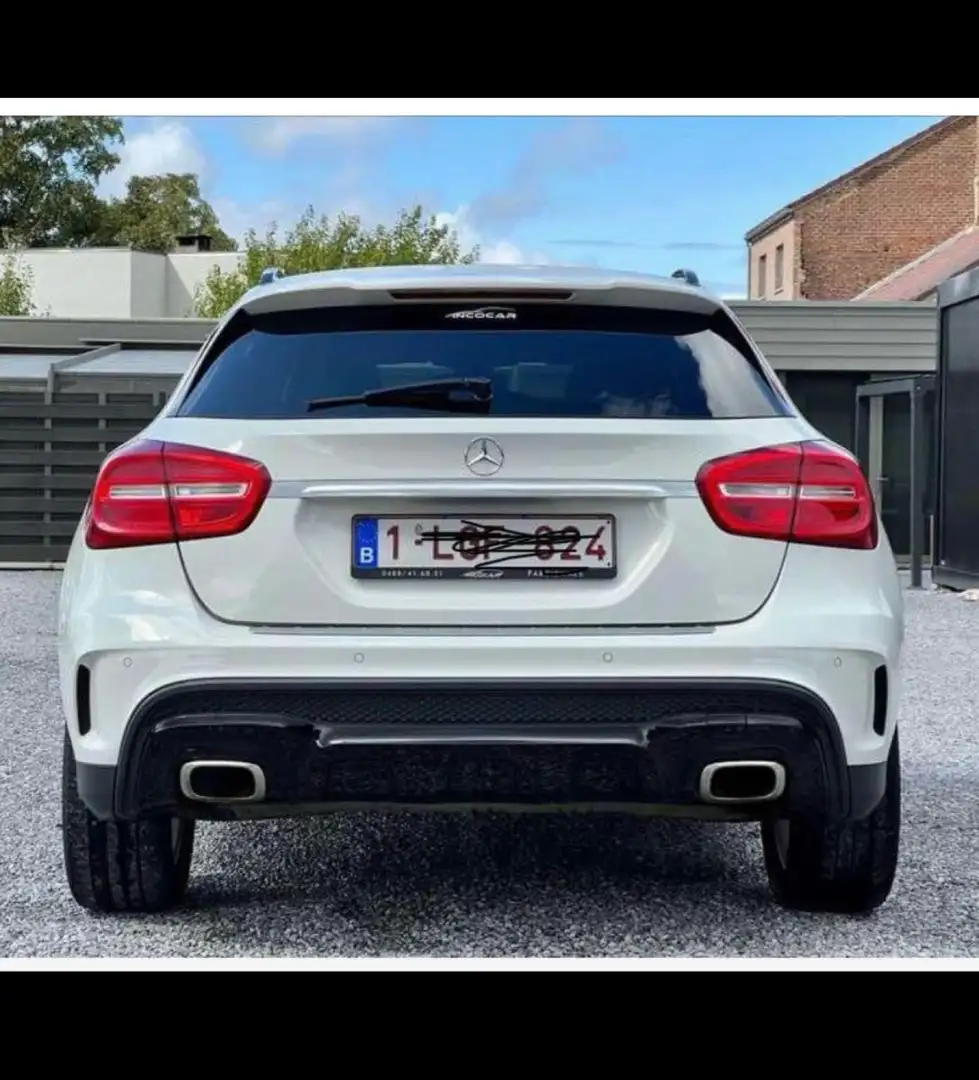 Mercedes-Benz GLA 200 200d AMG Line 7G-DCT - 2
