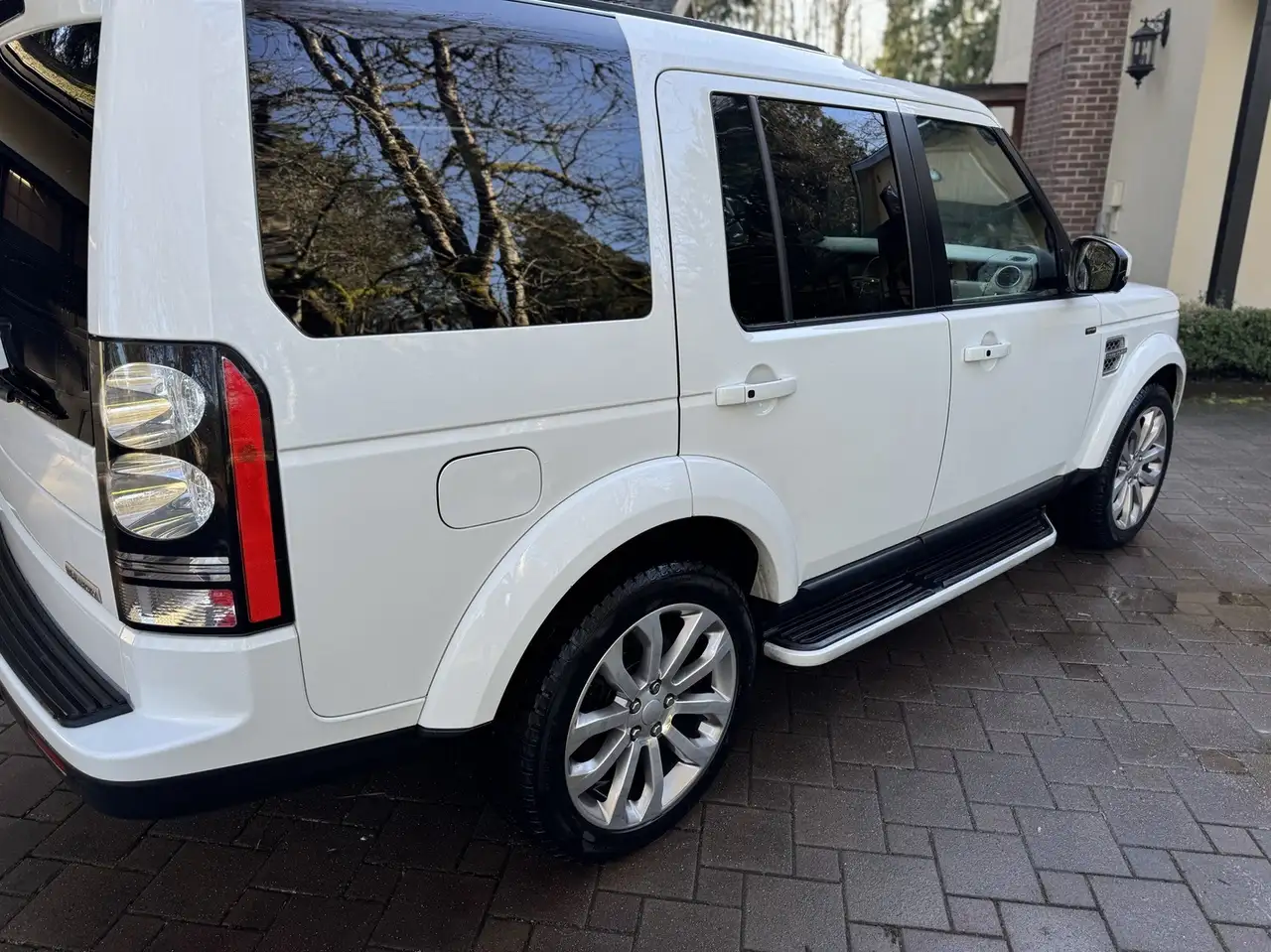 Land Rover LR4 снимка Land Rover LR4