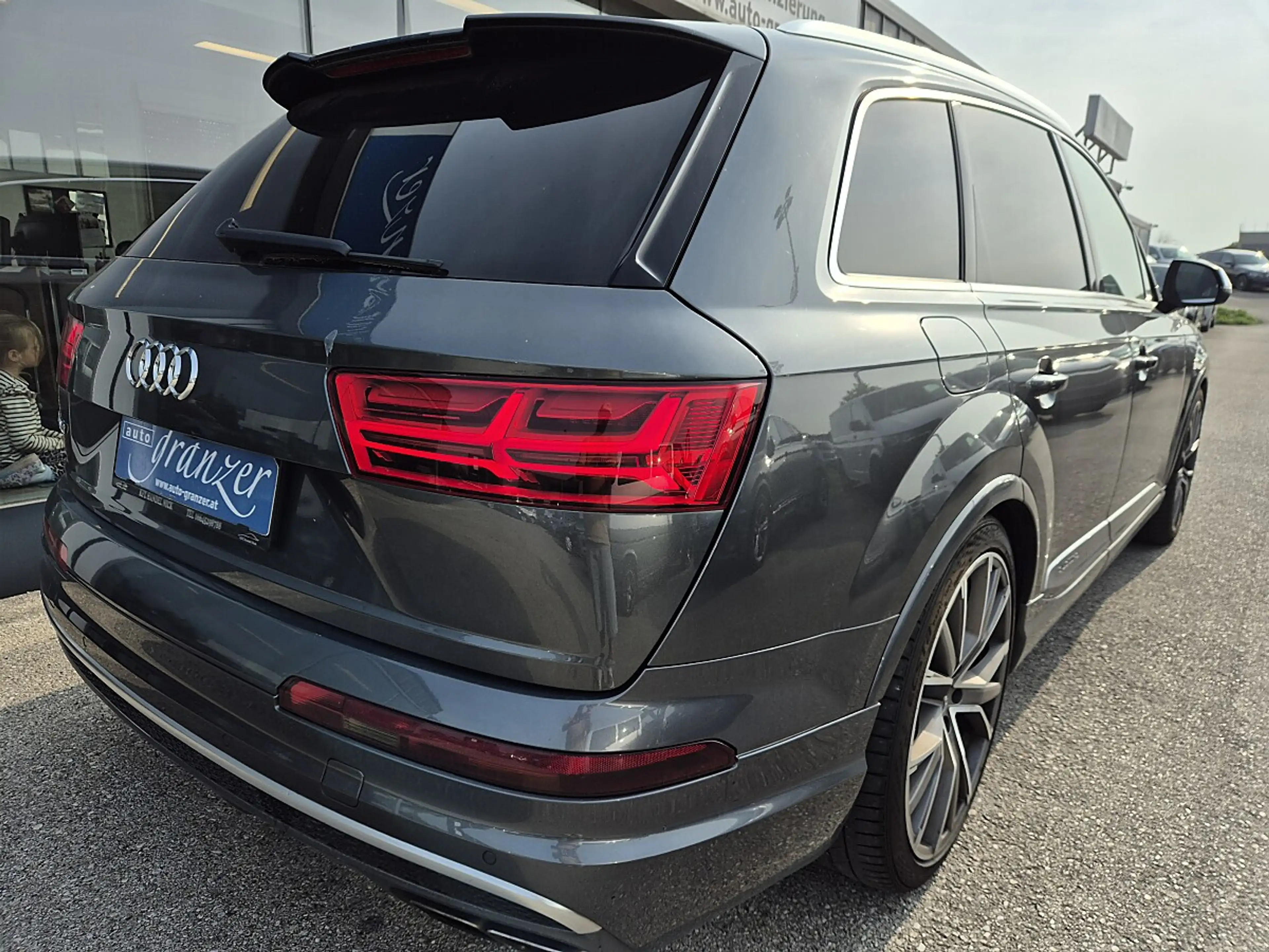 Audi SQ7 4,0 TDI quattro Tiptronic — photo 7