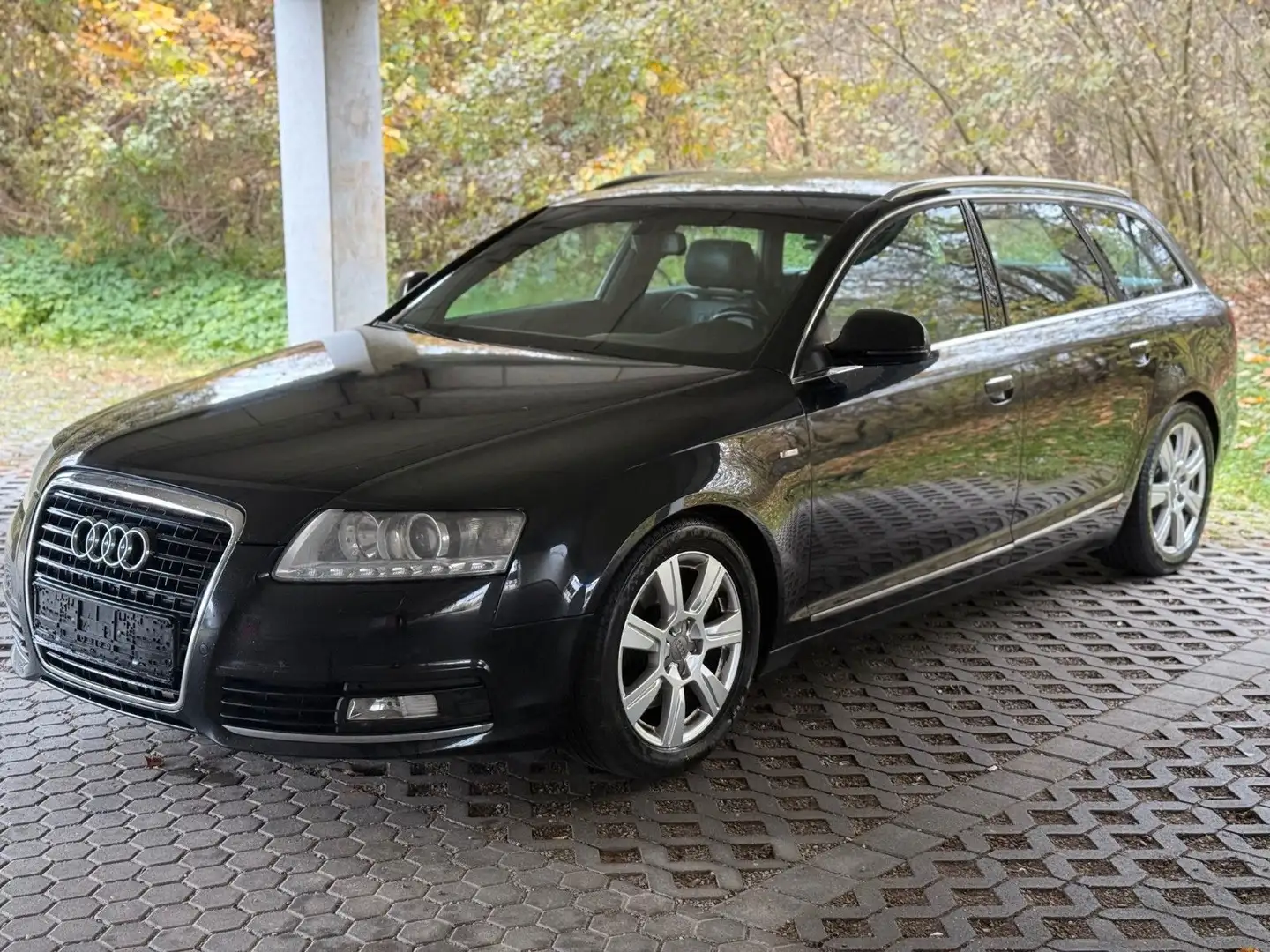 Audi A6 Avant 2.0 TDI Schwarz - 1
