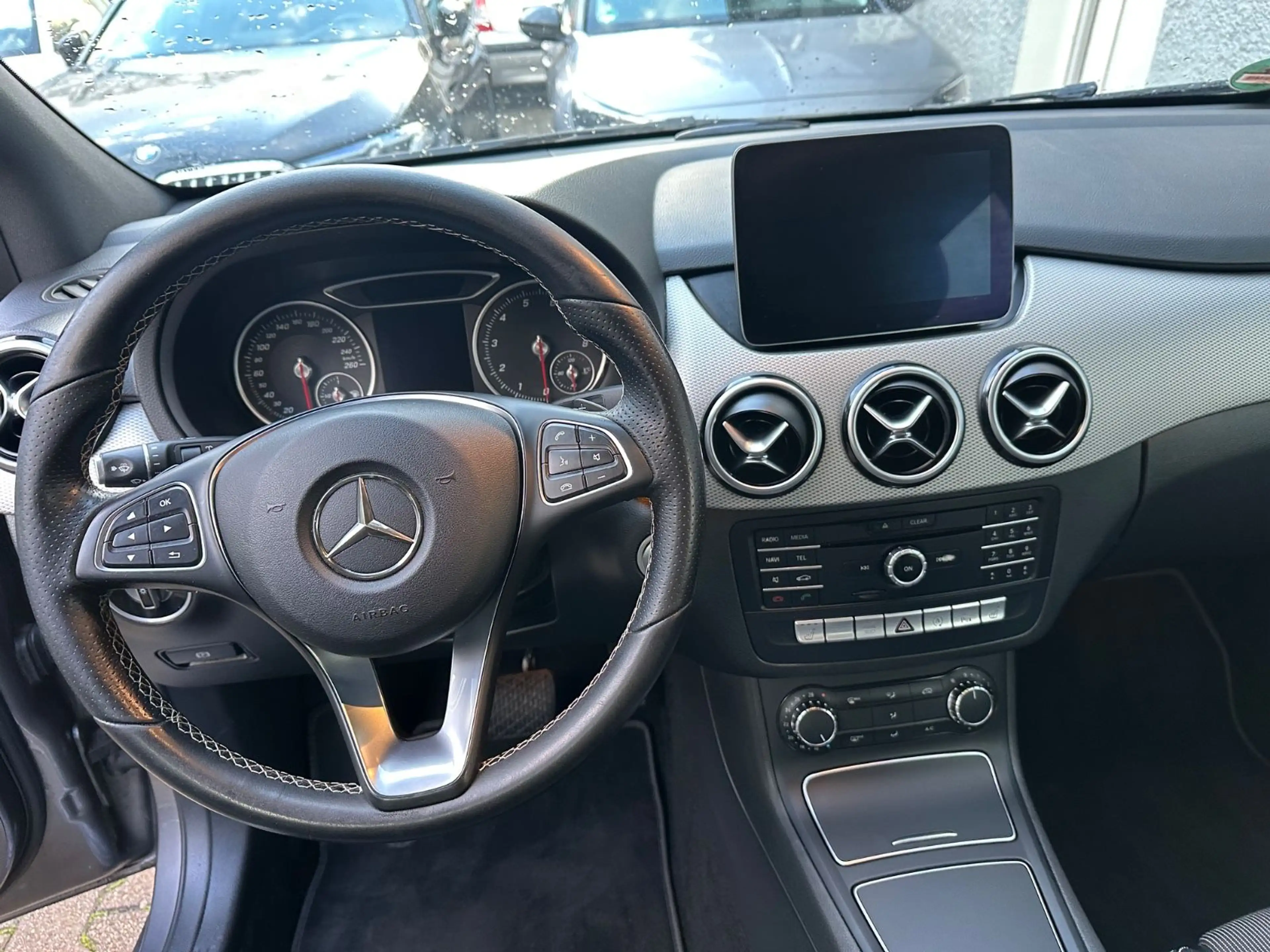Mercedes-Benz B 220 4Matic Automatik|Led| Navi| MFL|Sportsitze — photo 15