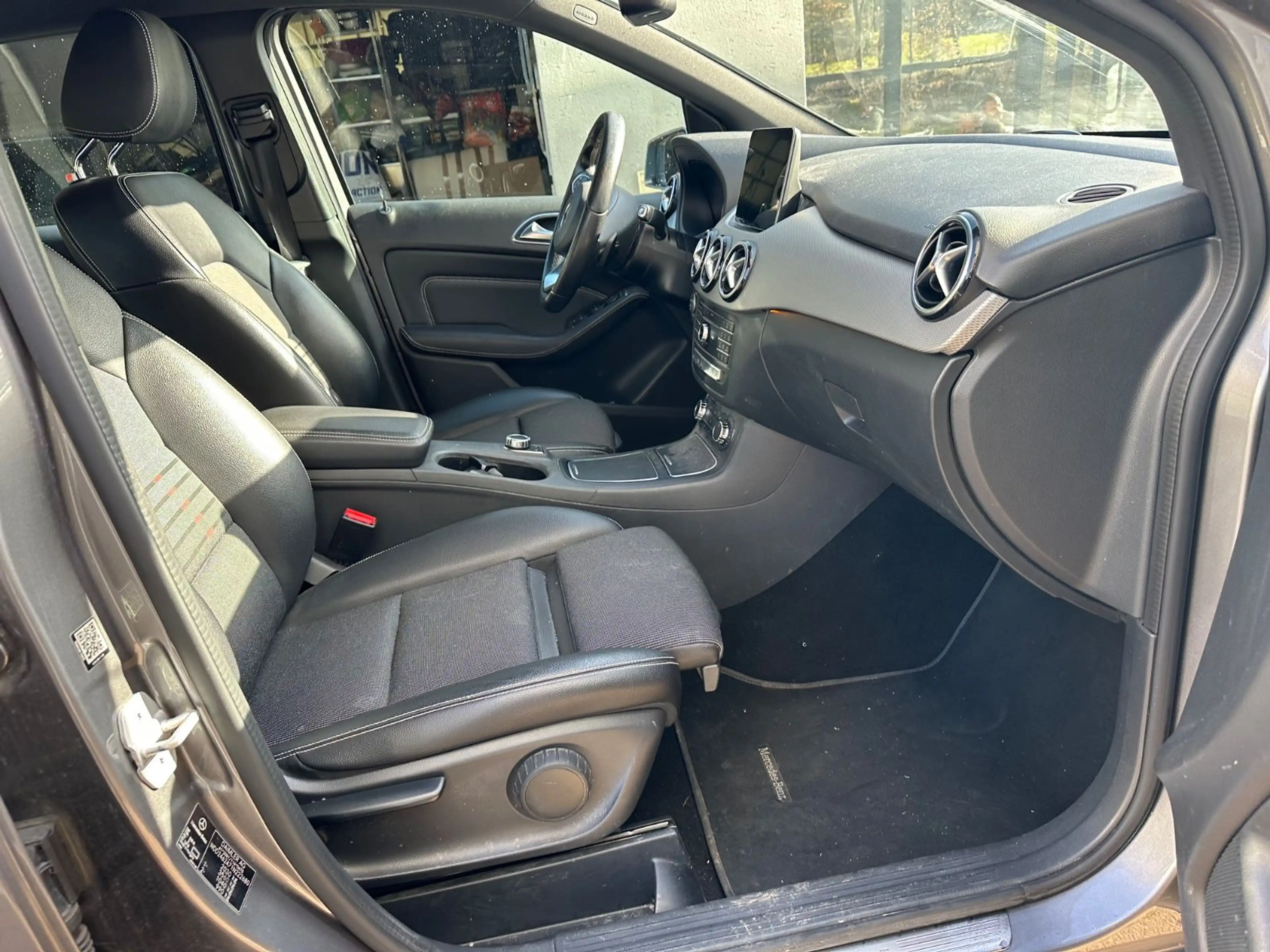 Mercedes-Benz B 220 4Matic Automatik|Led| Navi| MFL|Sportsitze — photo 8