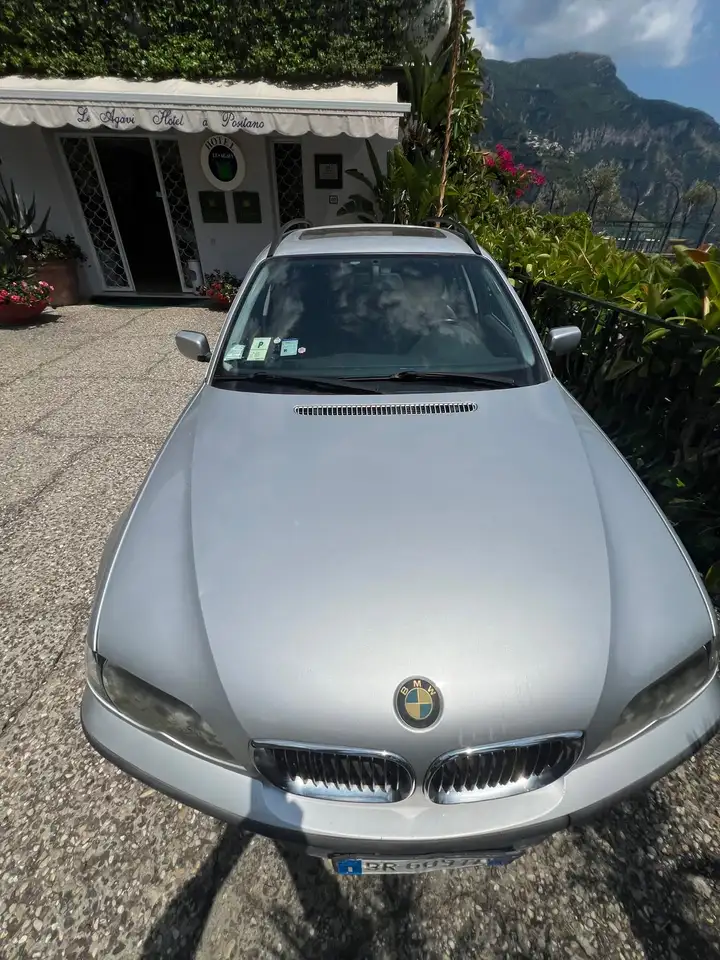 BMW 330 xd touring, foto 1