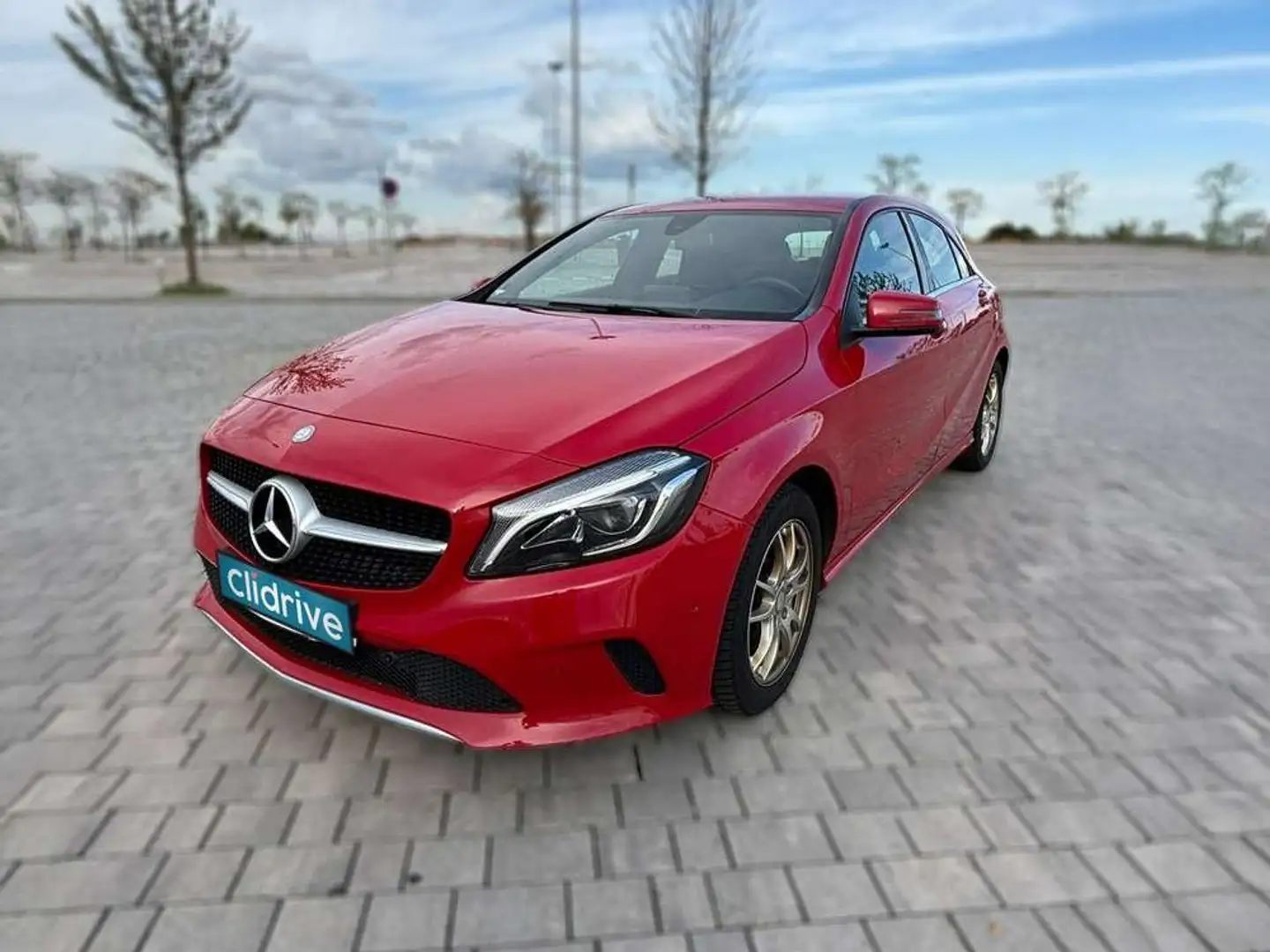 Mercedes-Benz A 200 200CDI BE Urban Rojo - 2