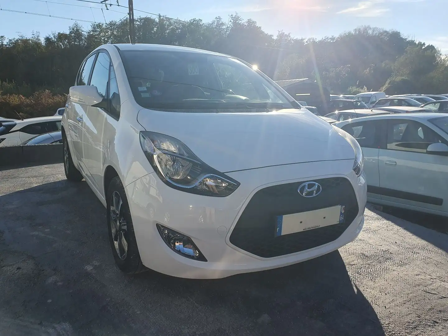 Hyundai iX20 1.4 90CH BLUE DRIVE INTUITIVE Blanc - 1