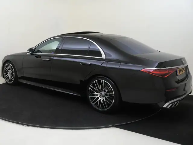 Mercedes-Benz S-Class view 3