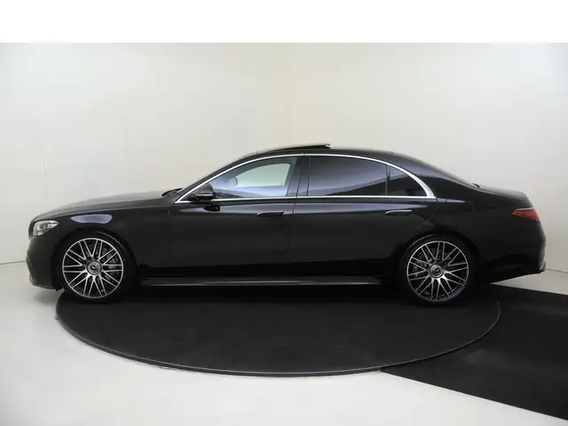 Mercedes-Benz S-Class view 7