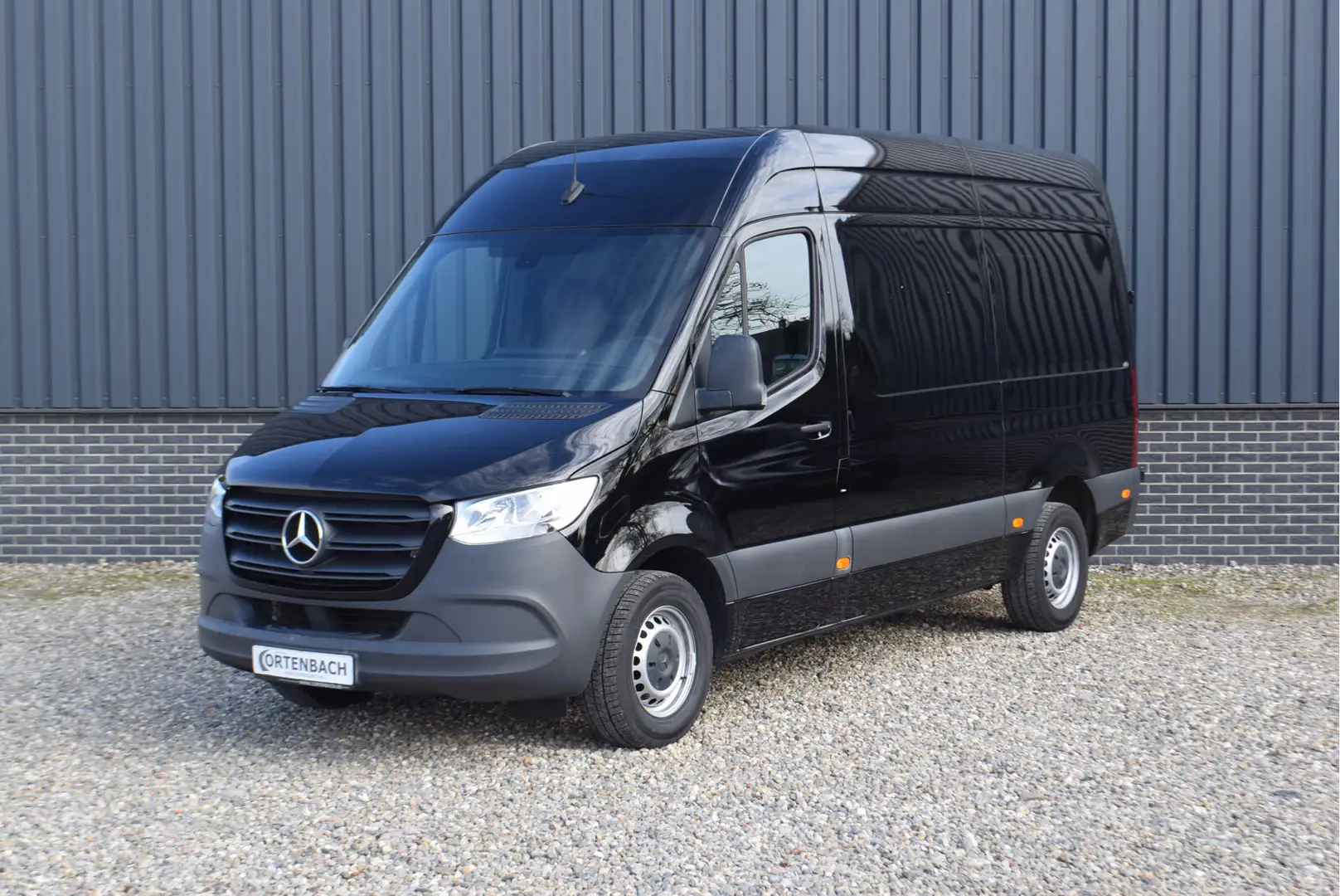 Mercedes-Benz Sprinter 317 1.9 CDI L2H2 RWD | Cruise control | Apple carp Zwart - 1
