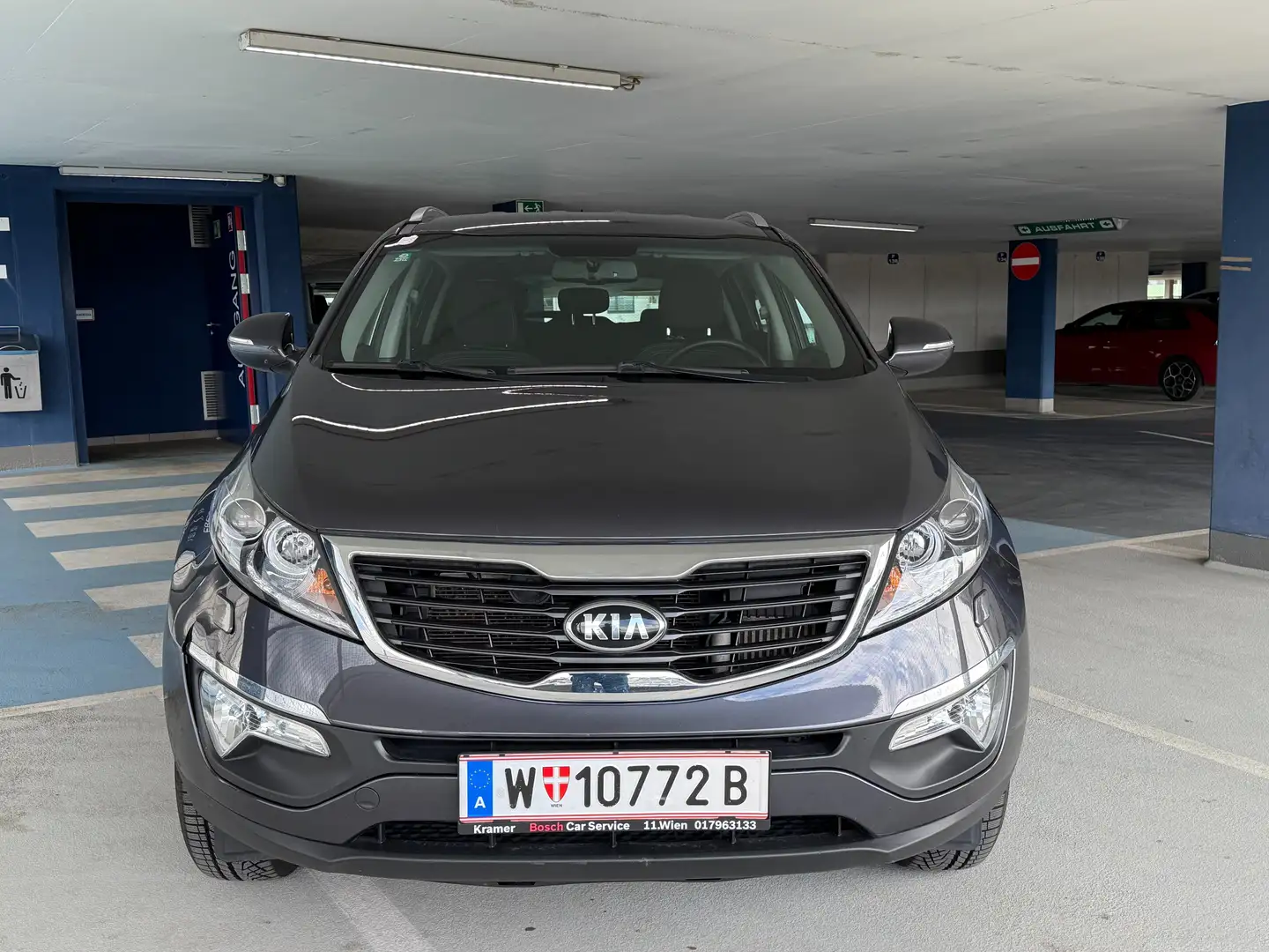 Kia Sportage Sportage Active 1,7 CRDi DPF Active Schwarz - 1