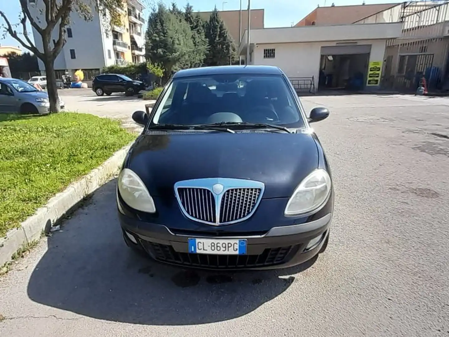 Lancia Y 1.2i 16V cat LS Nero - 2