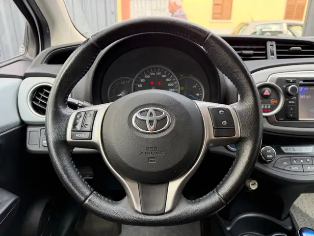 Toyota Yaris view 8