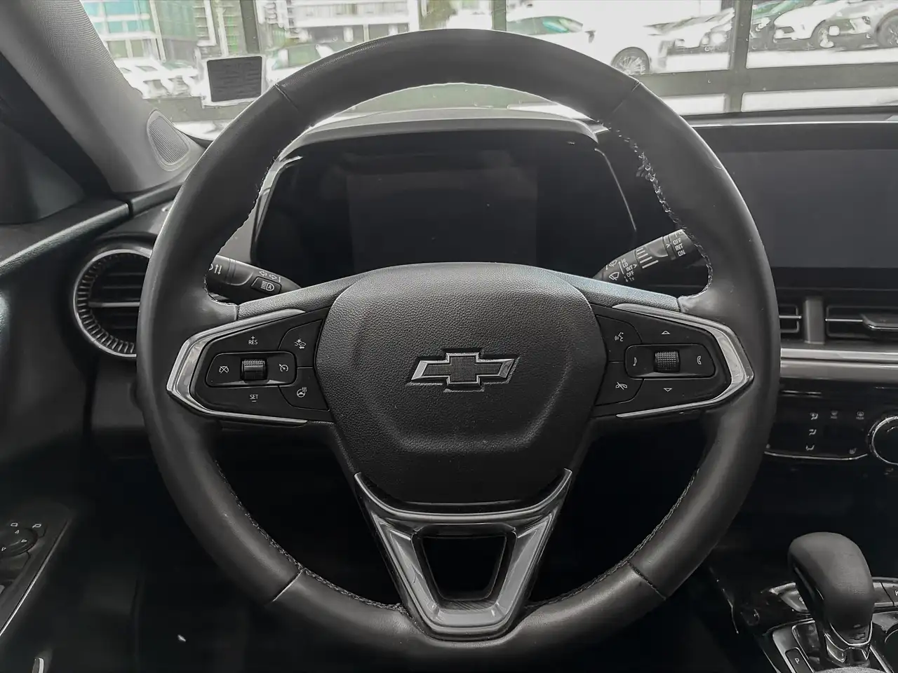 Chevrolet Trax снимка Chevrolet Trax