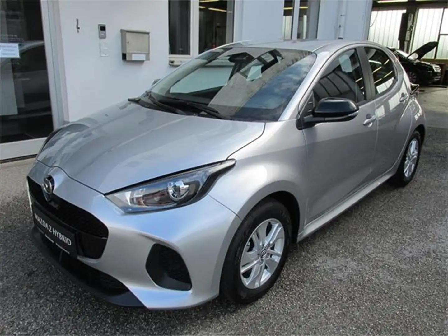 Mazda 2 05  Hybrid 1.5L 116ps AT WD CENTRE-LINE Silber - 1