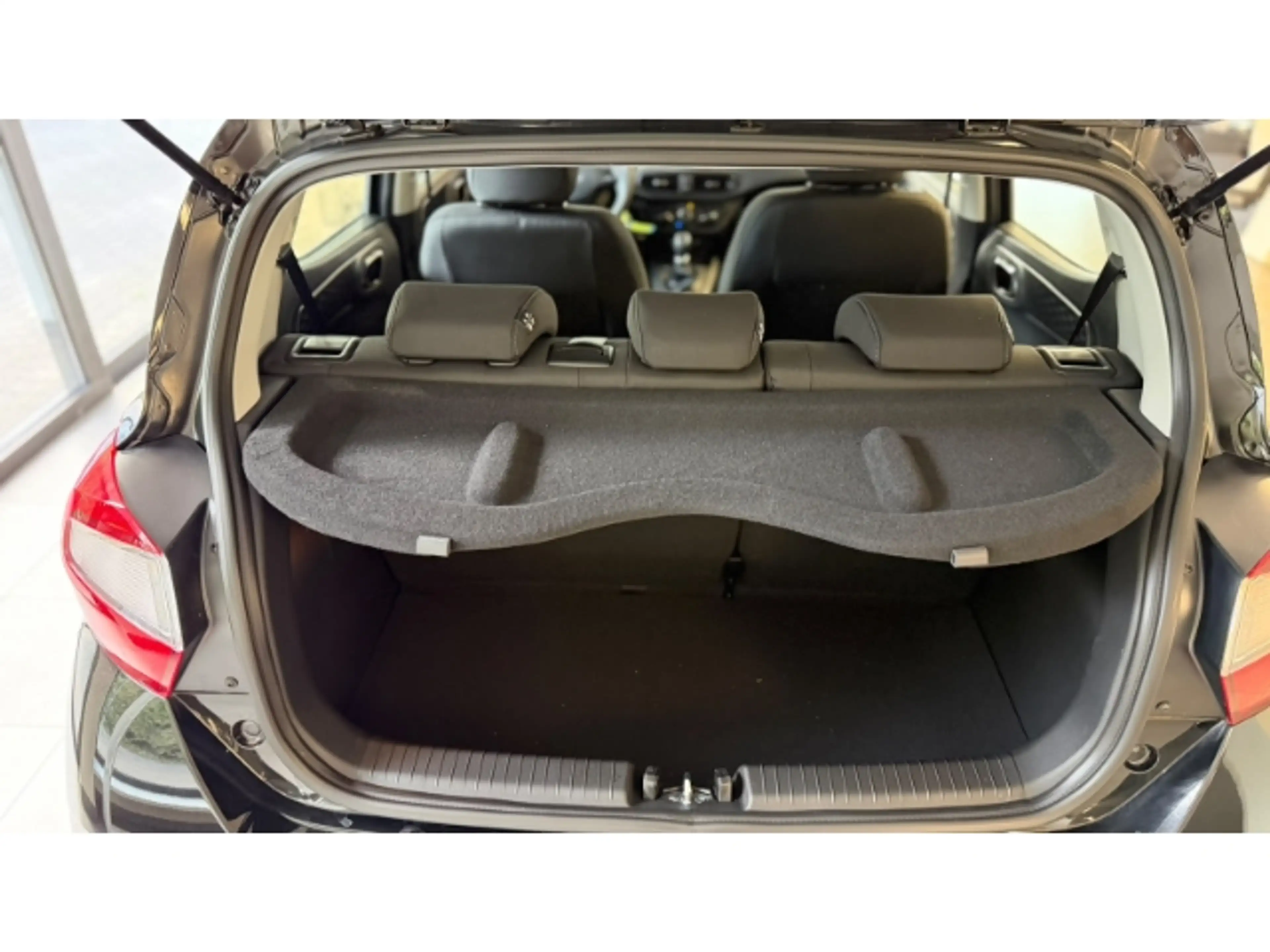 Hyundai i10 FL 1.0 Benzin (63 PS) 5-MT 2WD Trend — photo 7