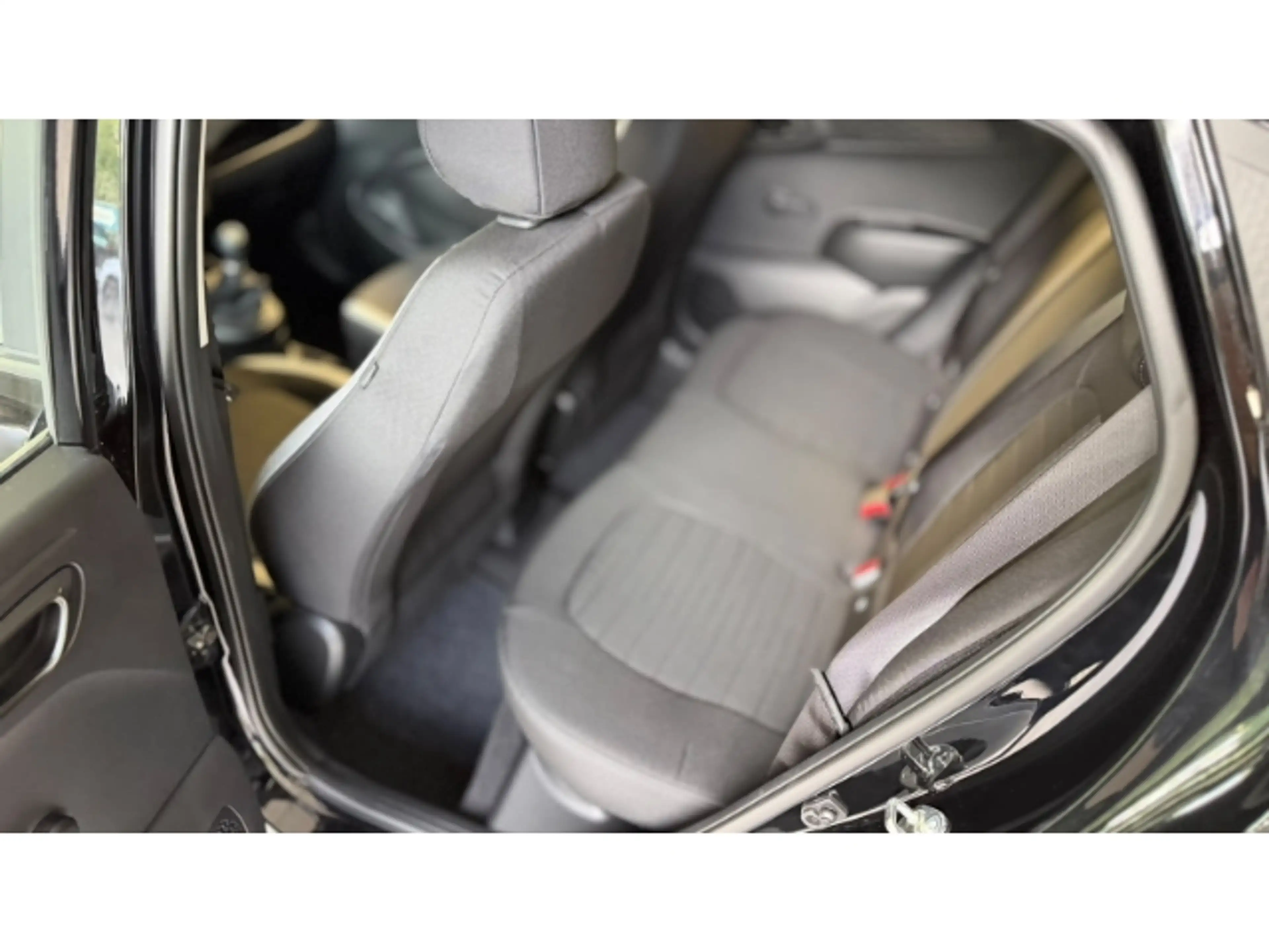 Hyundai i10 FL 1.0 Benzin (63 PS) 5-MT 2WD Trend — photo 9