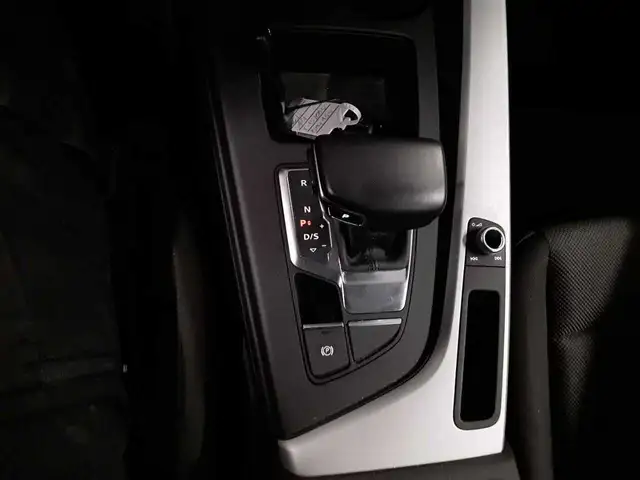 Audi A4 view 10