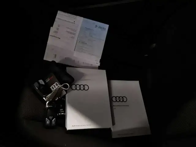 Audi A4 view 13