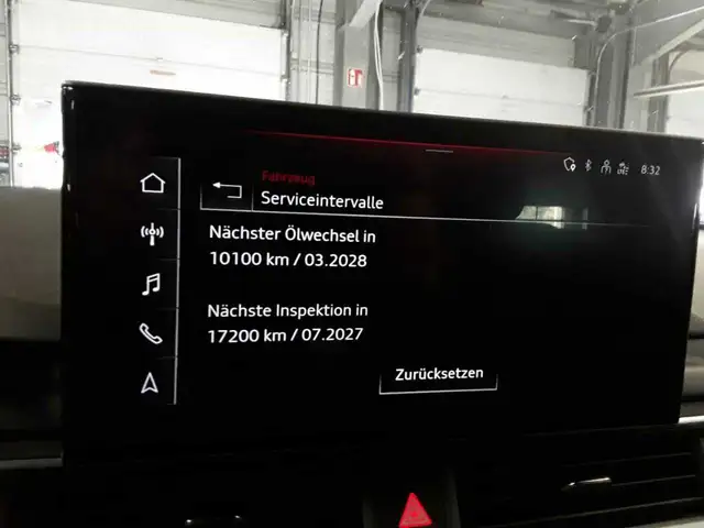 Audi A4 view 12