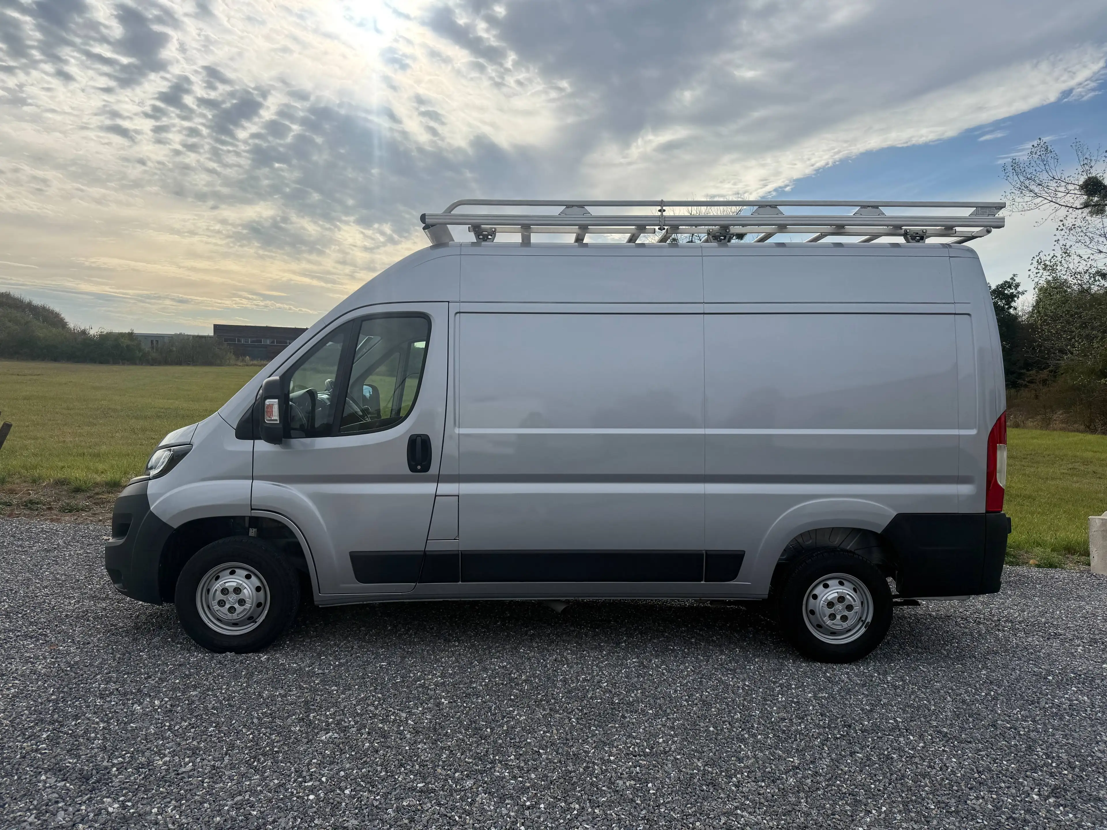 Peugeot Boxer 165CH L2H2 **Full Galerie Attelage 16.000eHTVA** — photo 3