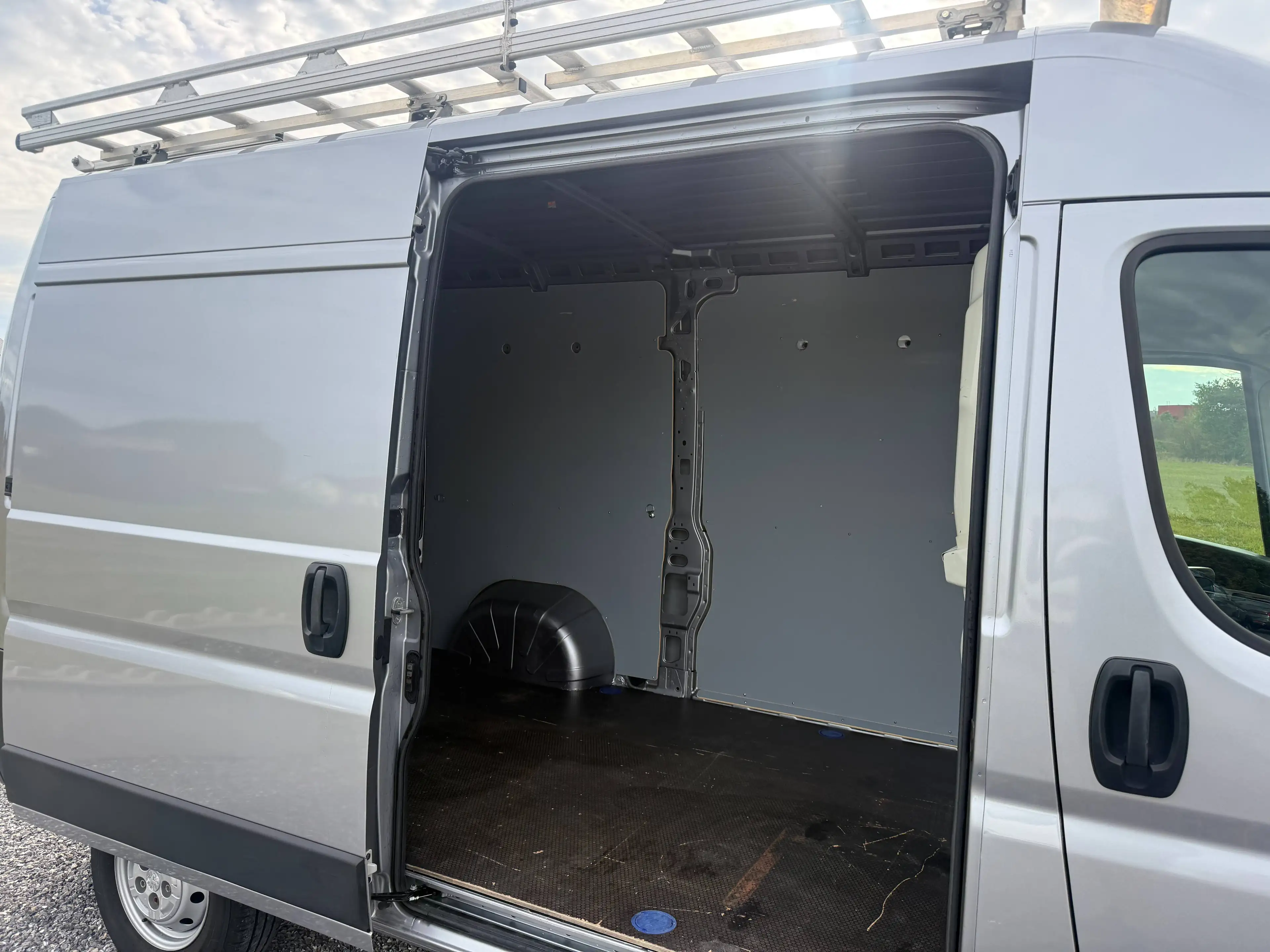 Peugeot Boxer 165CH L2H2 **Full Galerie Attelage 16.000eHTVA** — photo 11